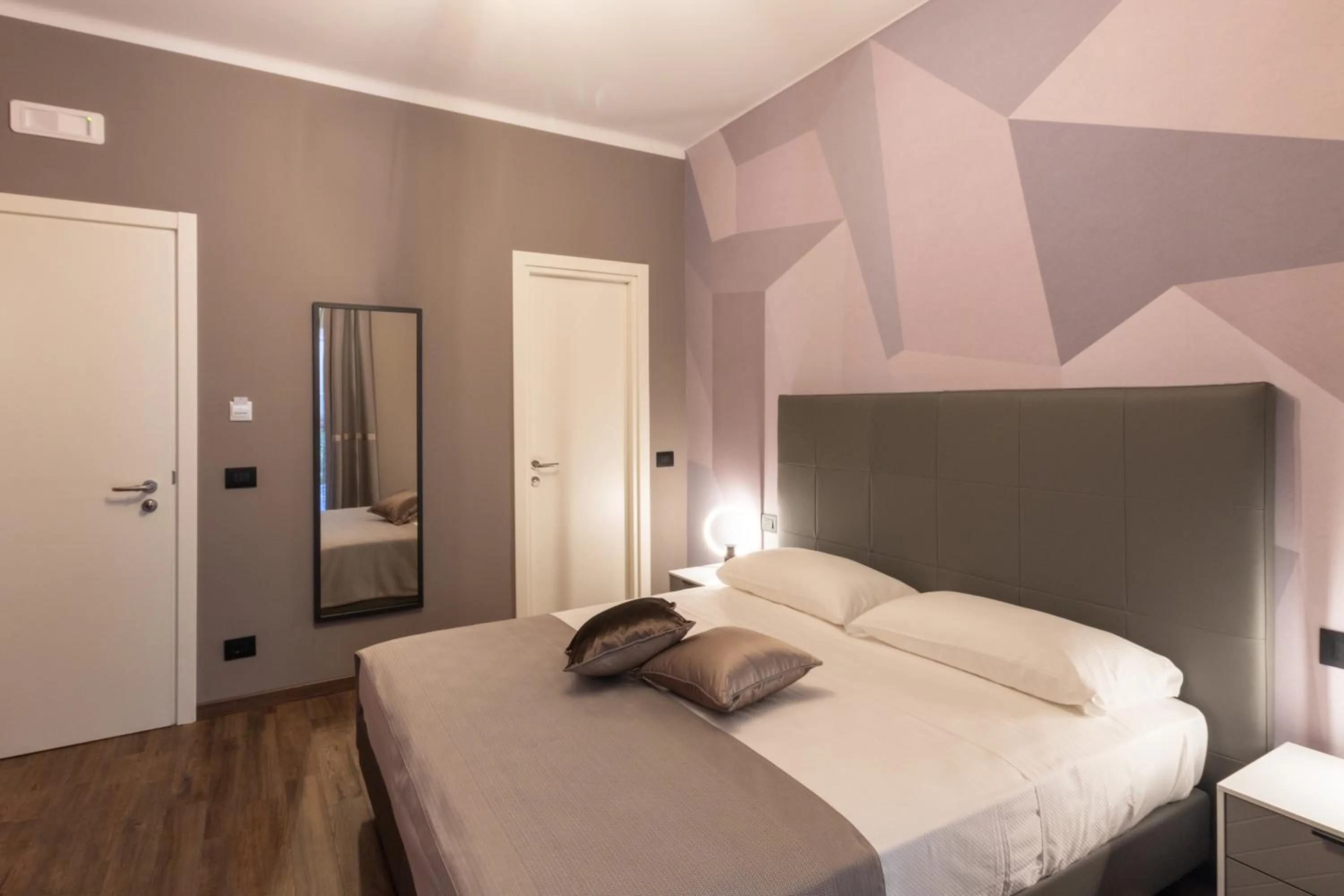 Bed in The Time -Home & Hotel-