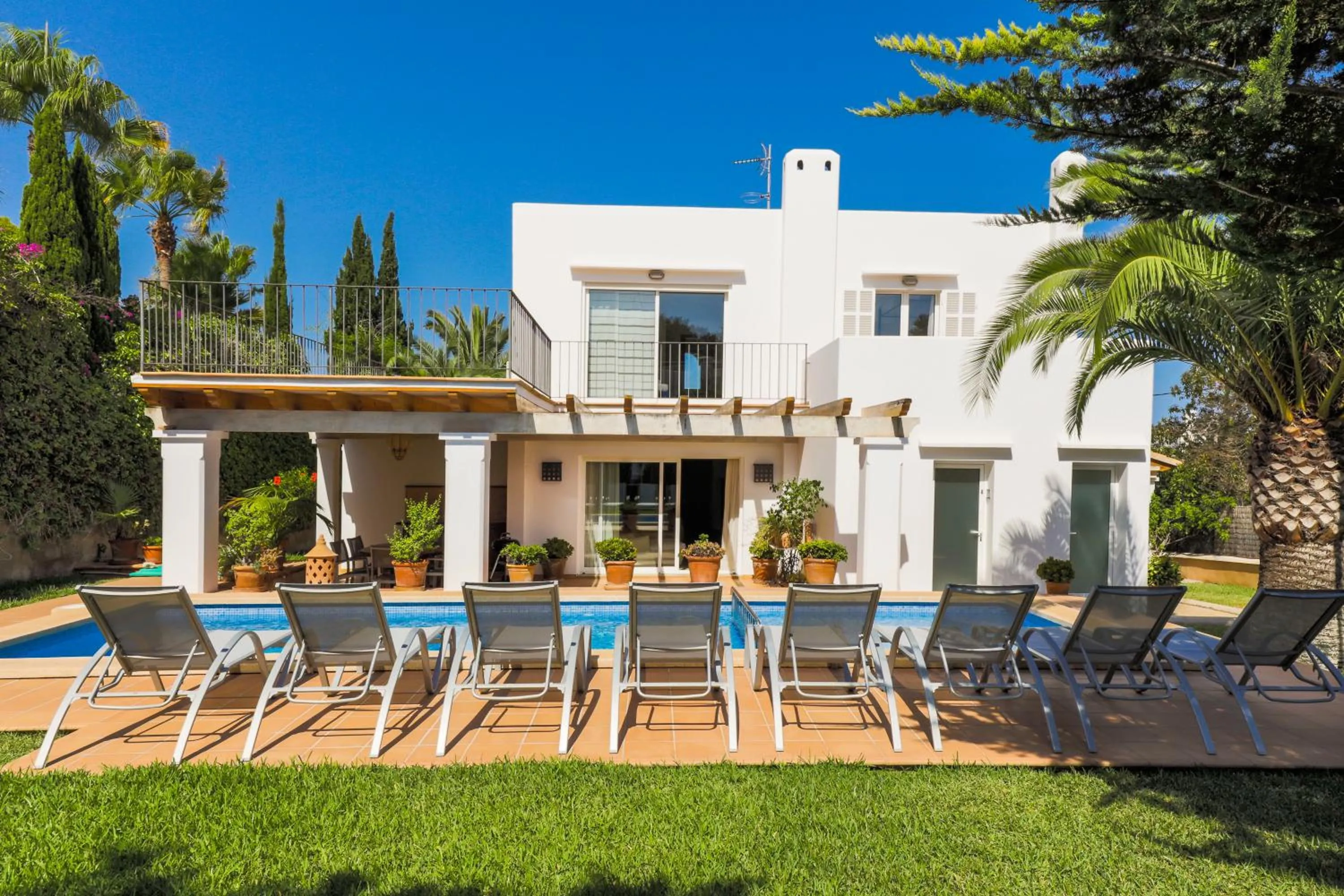 Villa Marques de Comillas 12