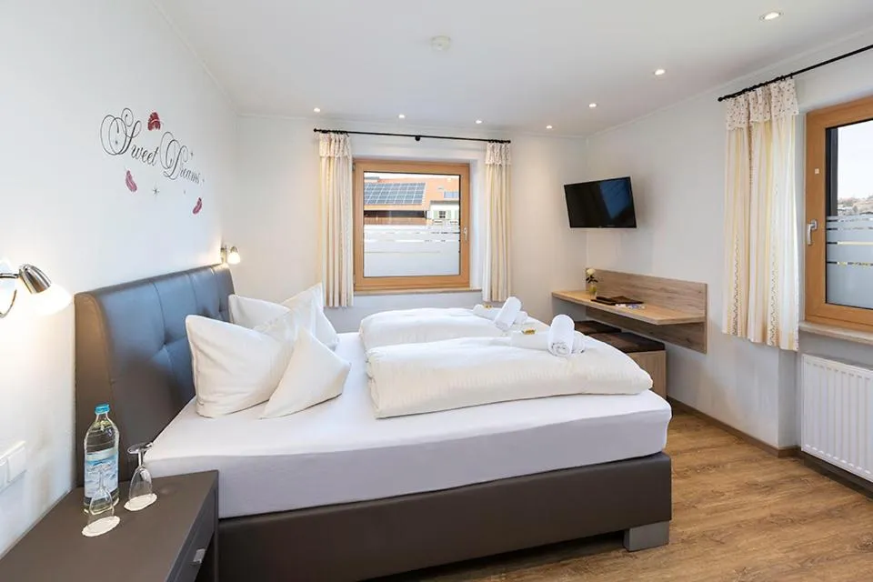 Photo of the whole room, Bed in Hotel Bergidyll