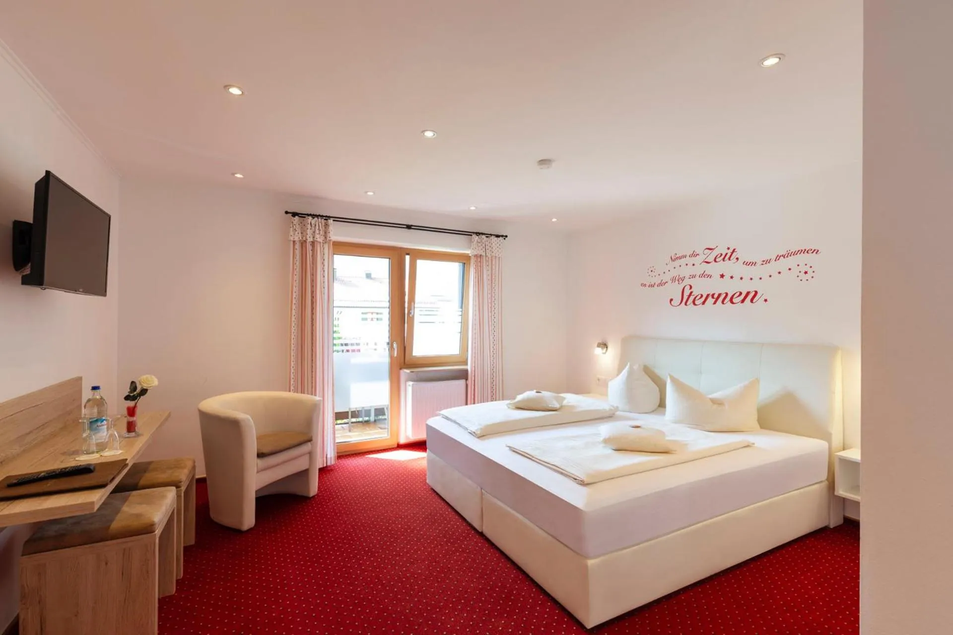 Photo of the whole room, Bed in Hotel Bergidyll