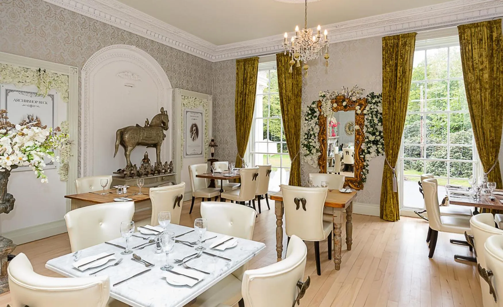 Restaurant/places to eat in RainHill Hall Hotel