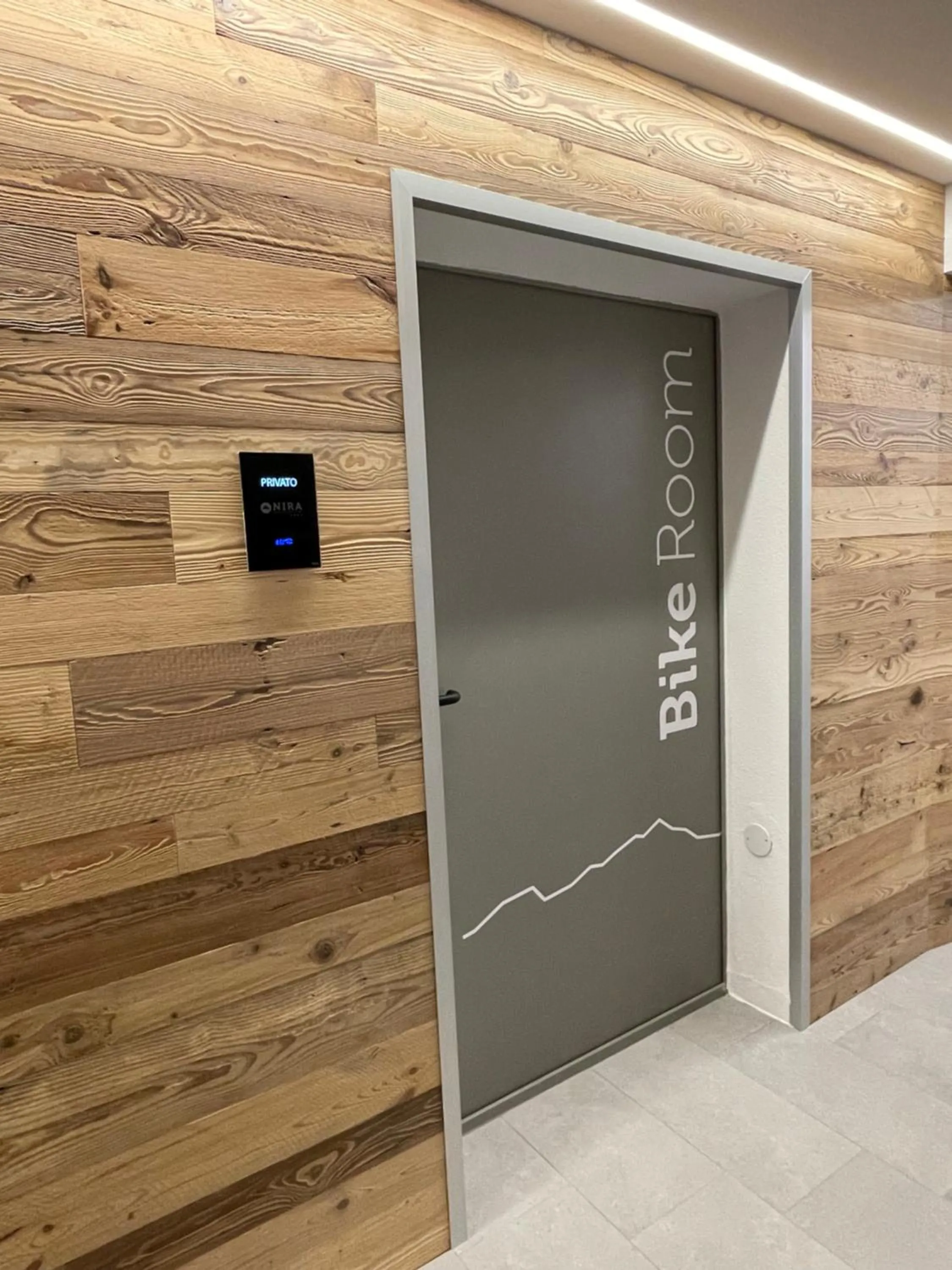 Cycling in Nira Mountain Resort Futura