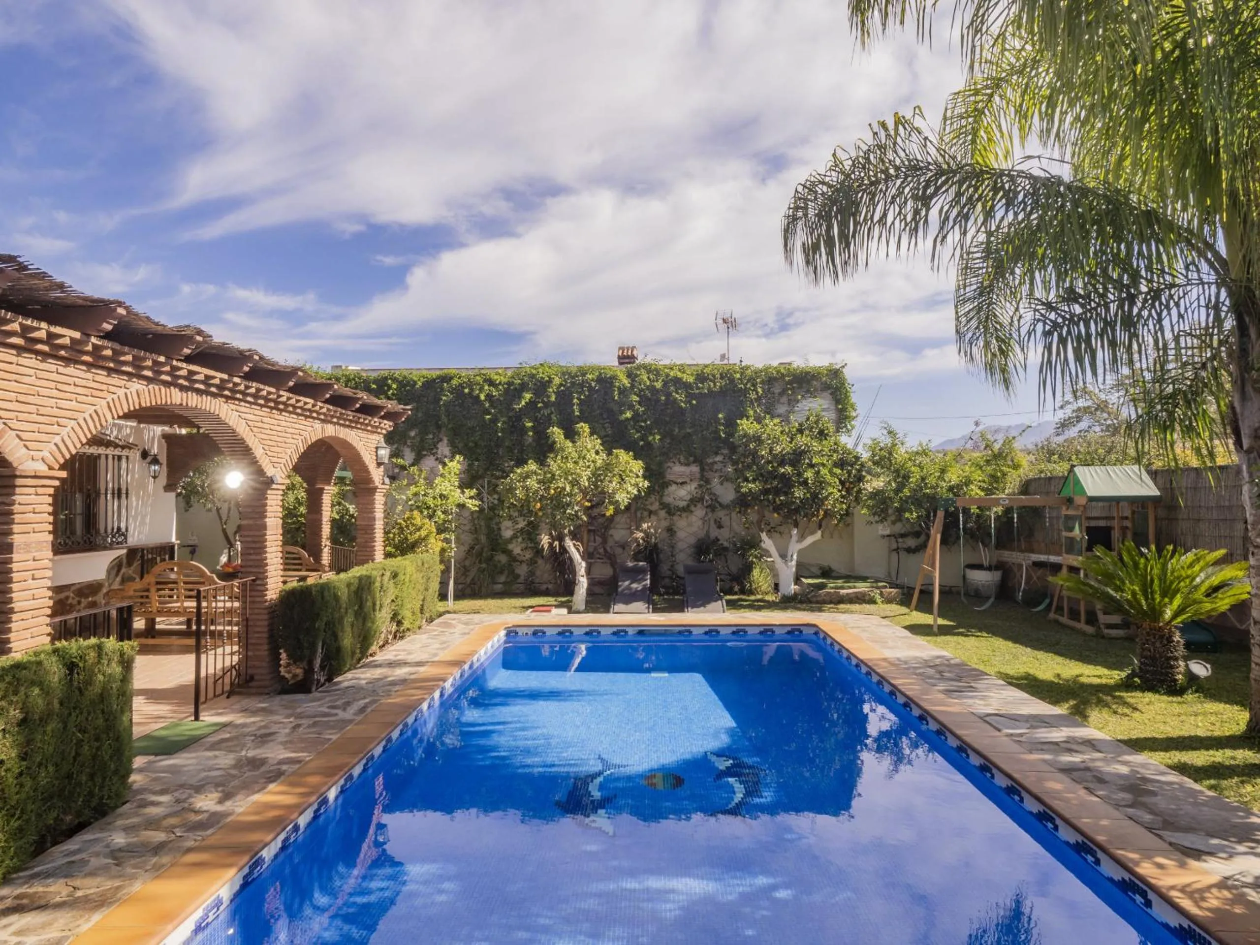 Swimming pool in Cubo's Casa Rural Sol