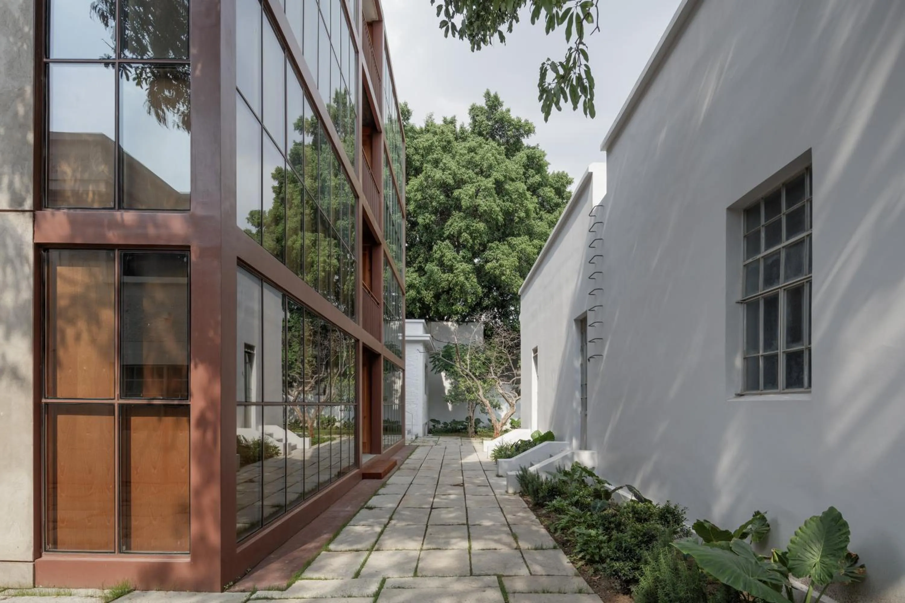 Property building in Casa Bosque Eduviges