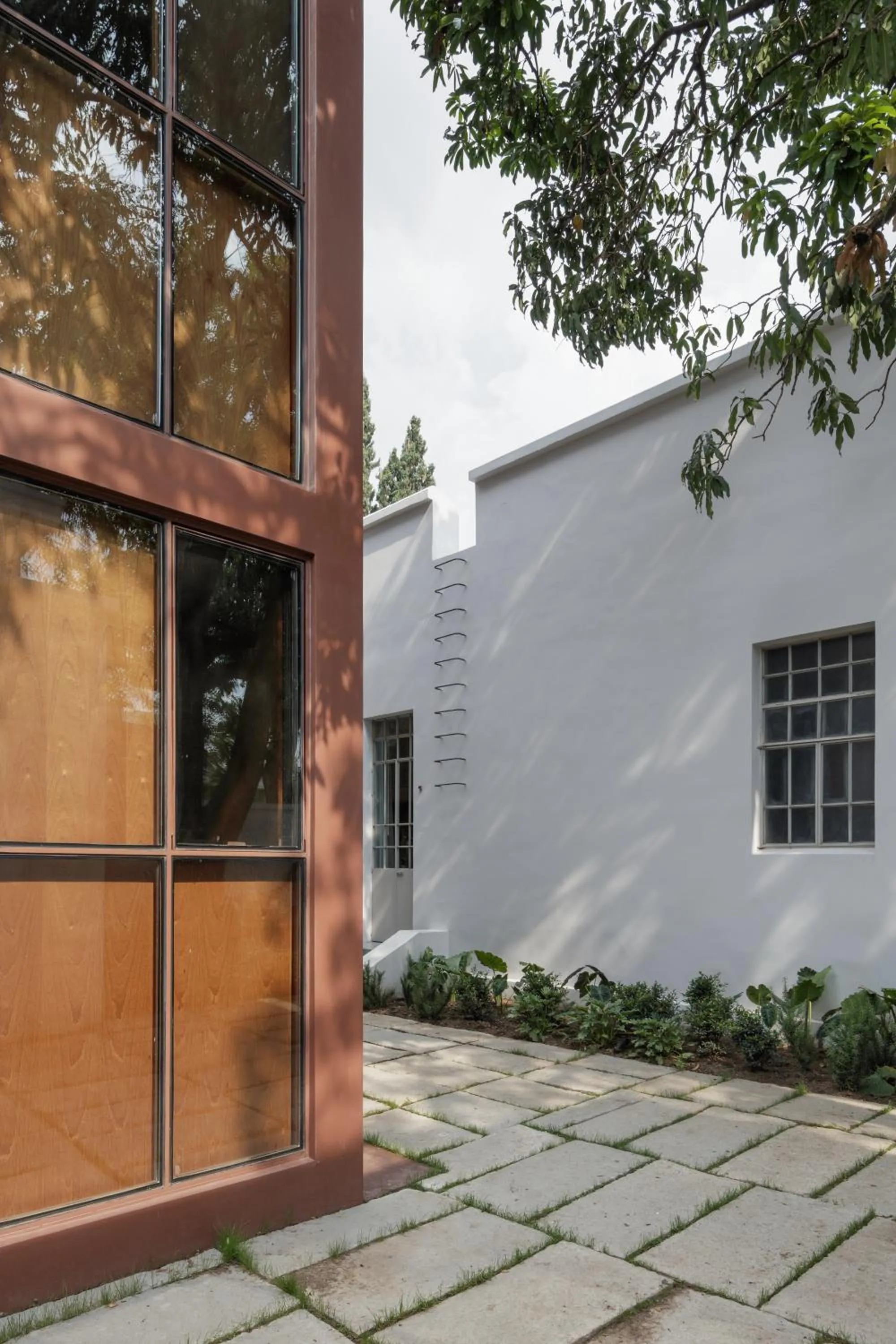 Property building in Casa Bosque Eduviges