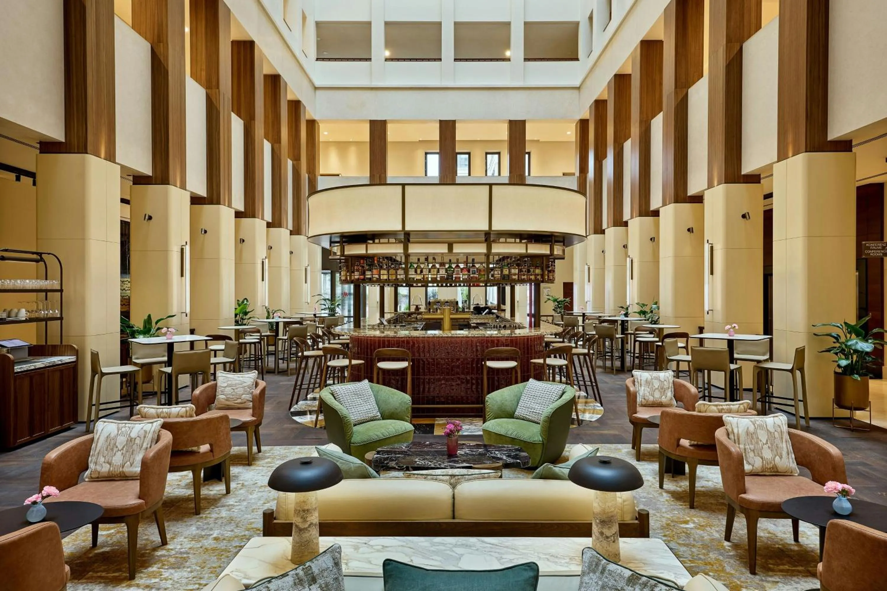 Lounge or bar in Berlin Marriott Hotel