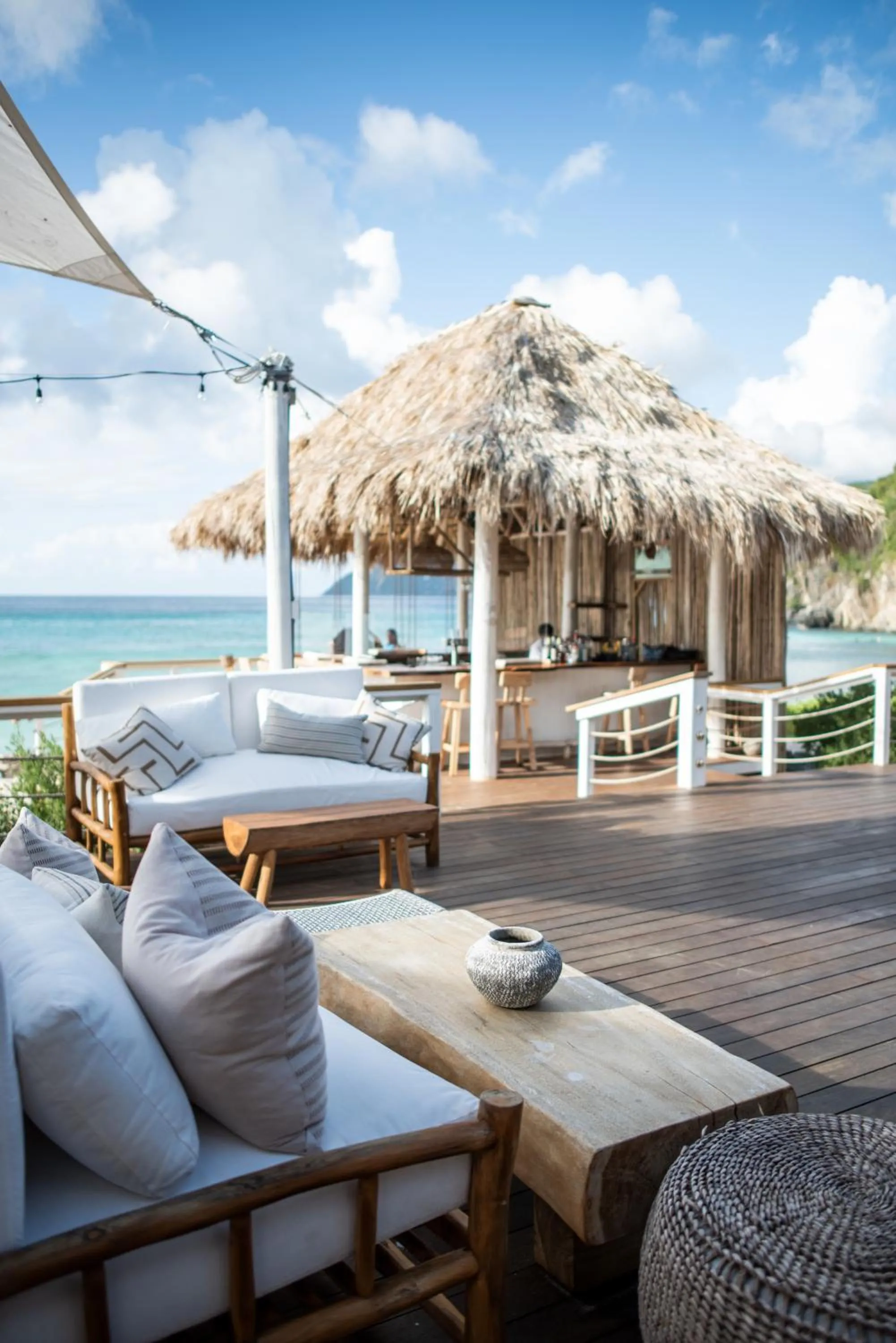 Restaurant/places to eat in Long Bay Beach Resort