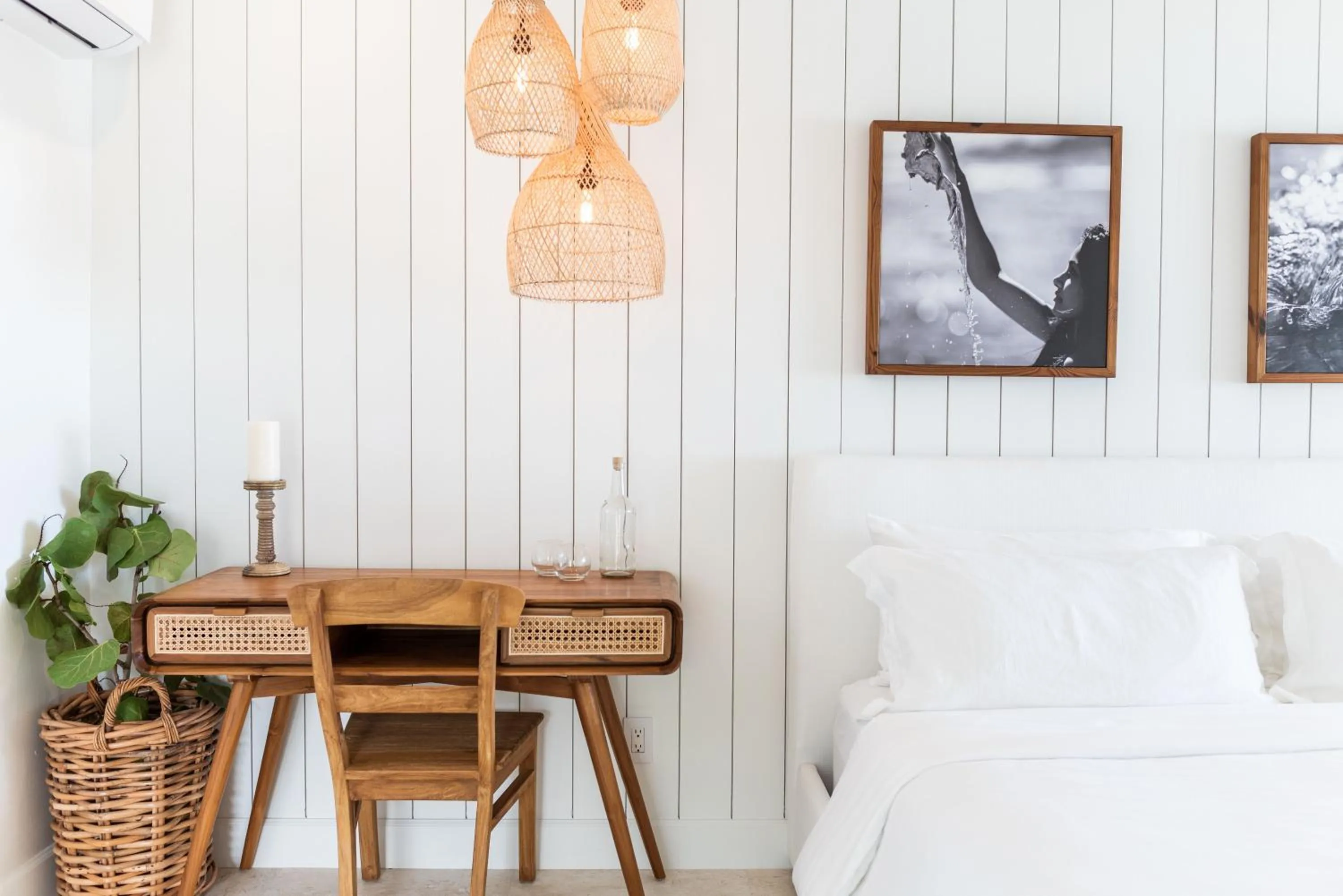 Bedroom, Bed in Long Bay Beach Resort