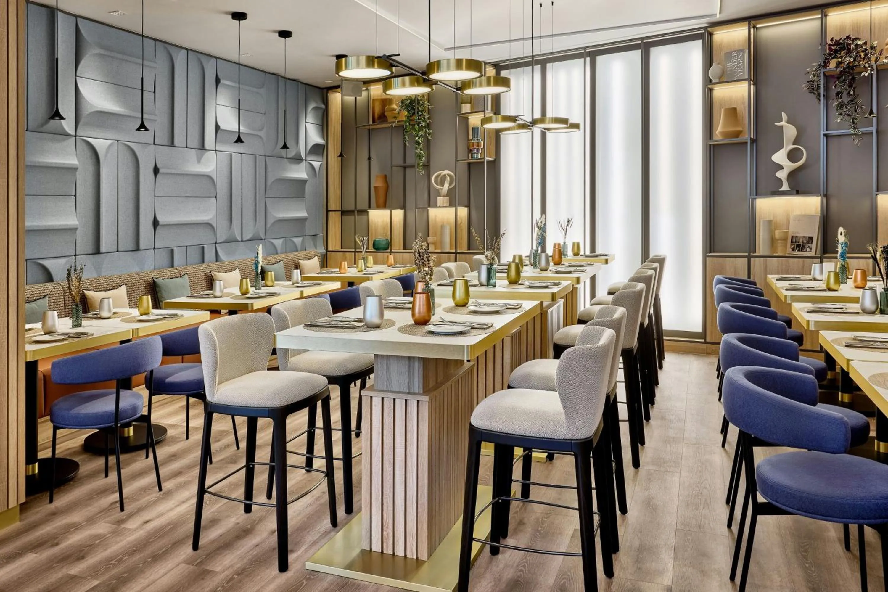 Lounge or bar in Courtyard by Marriott Berlin City Center