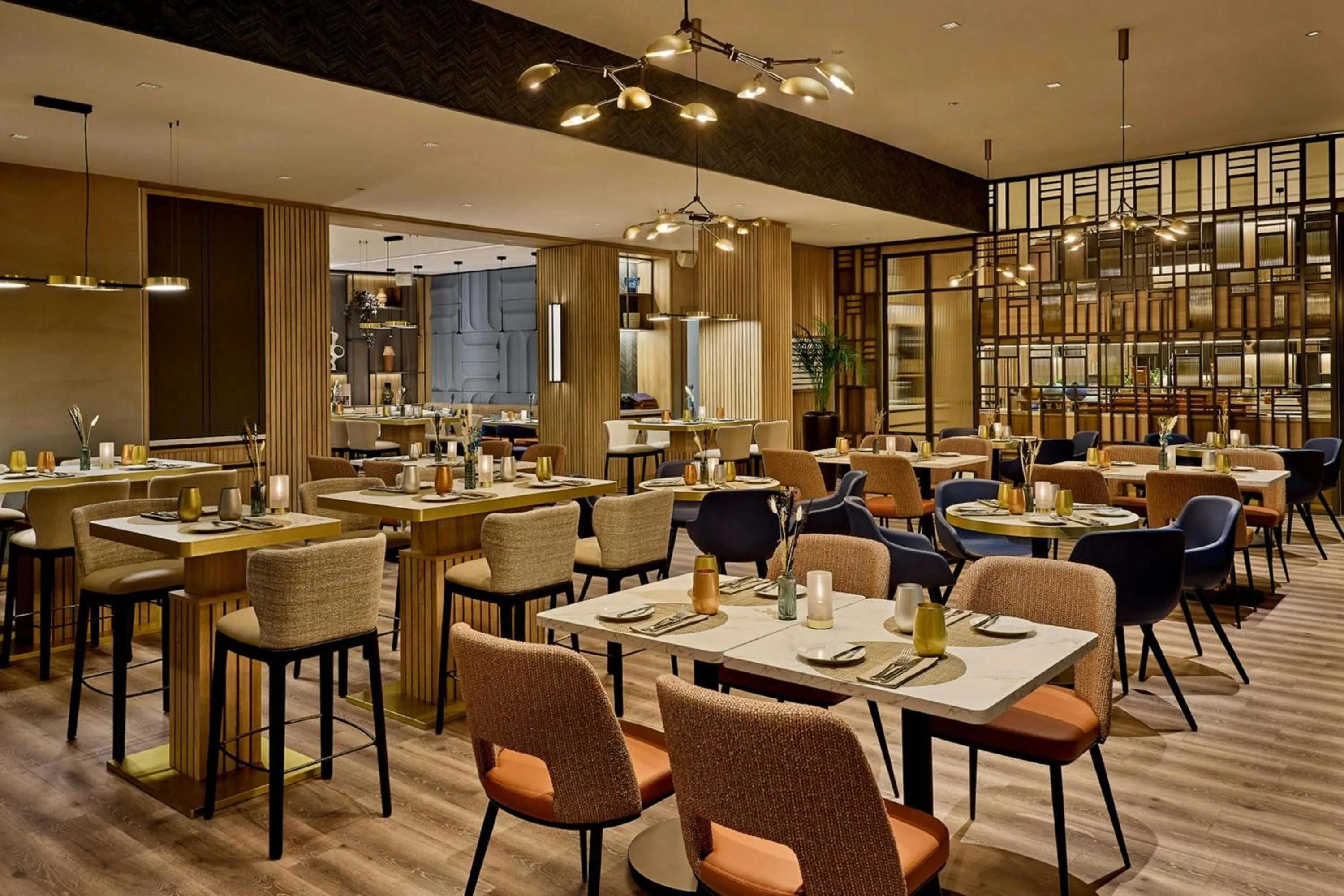 Lounge or bar in Courtyard by Marriott Berlin City Center