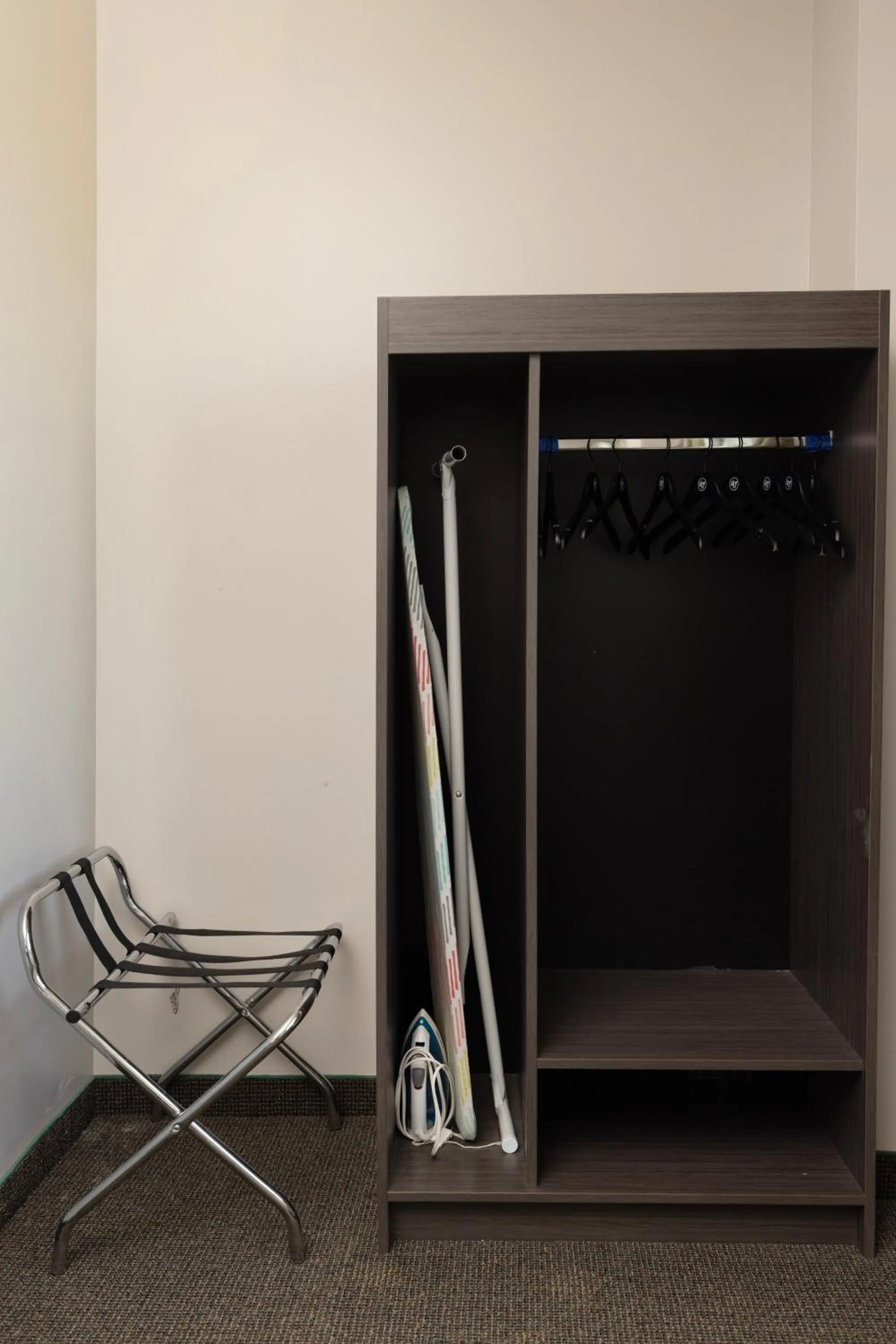 wardrobe in Brinton Suites