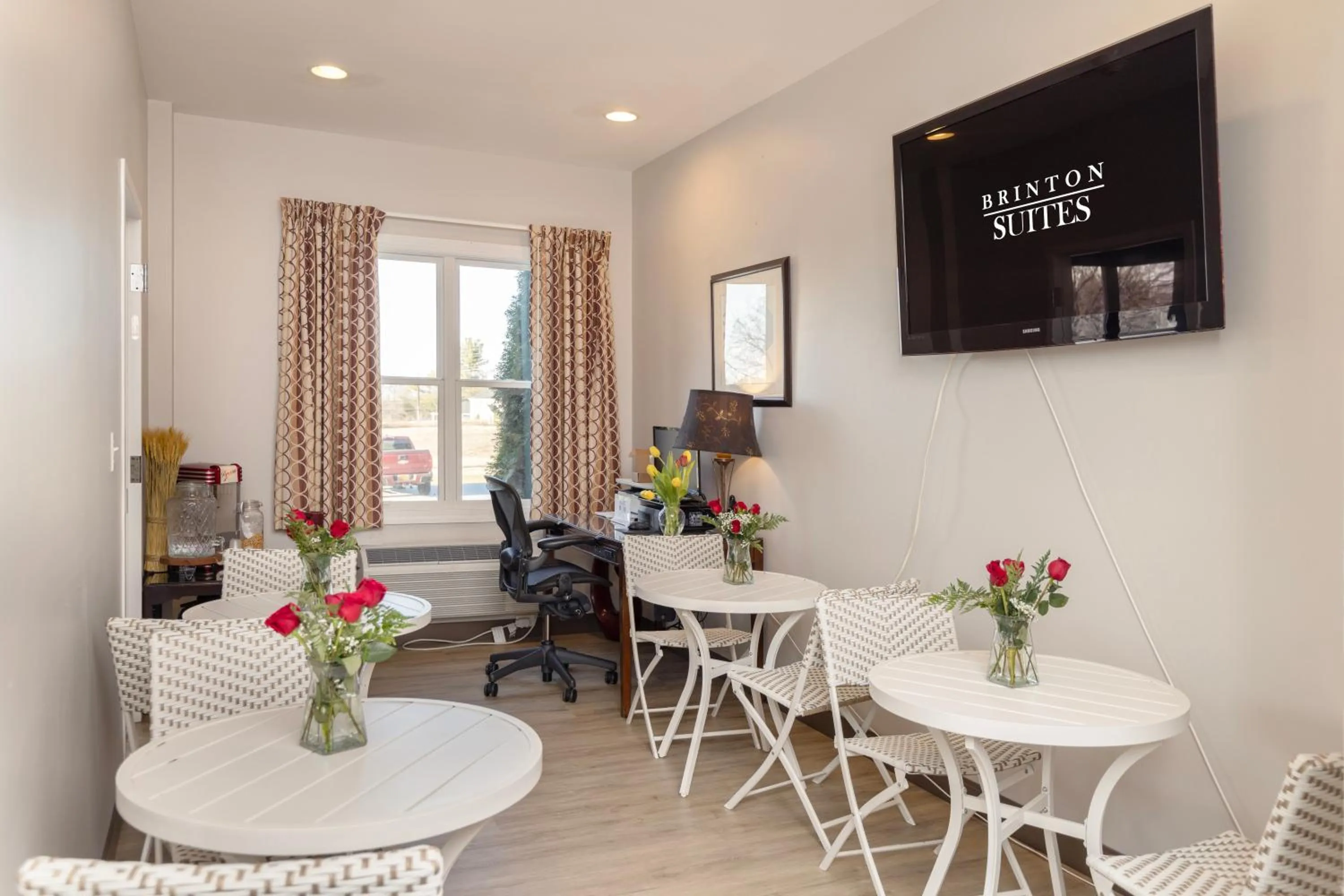 Seating area in Brinton Suites