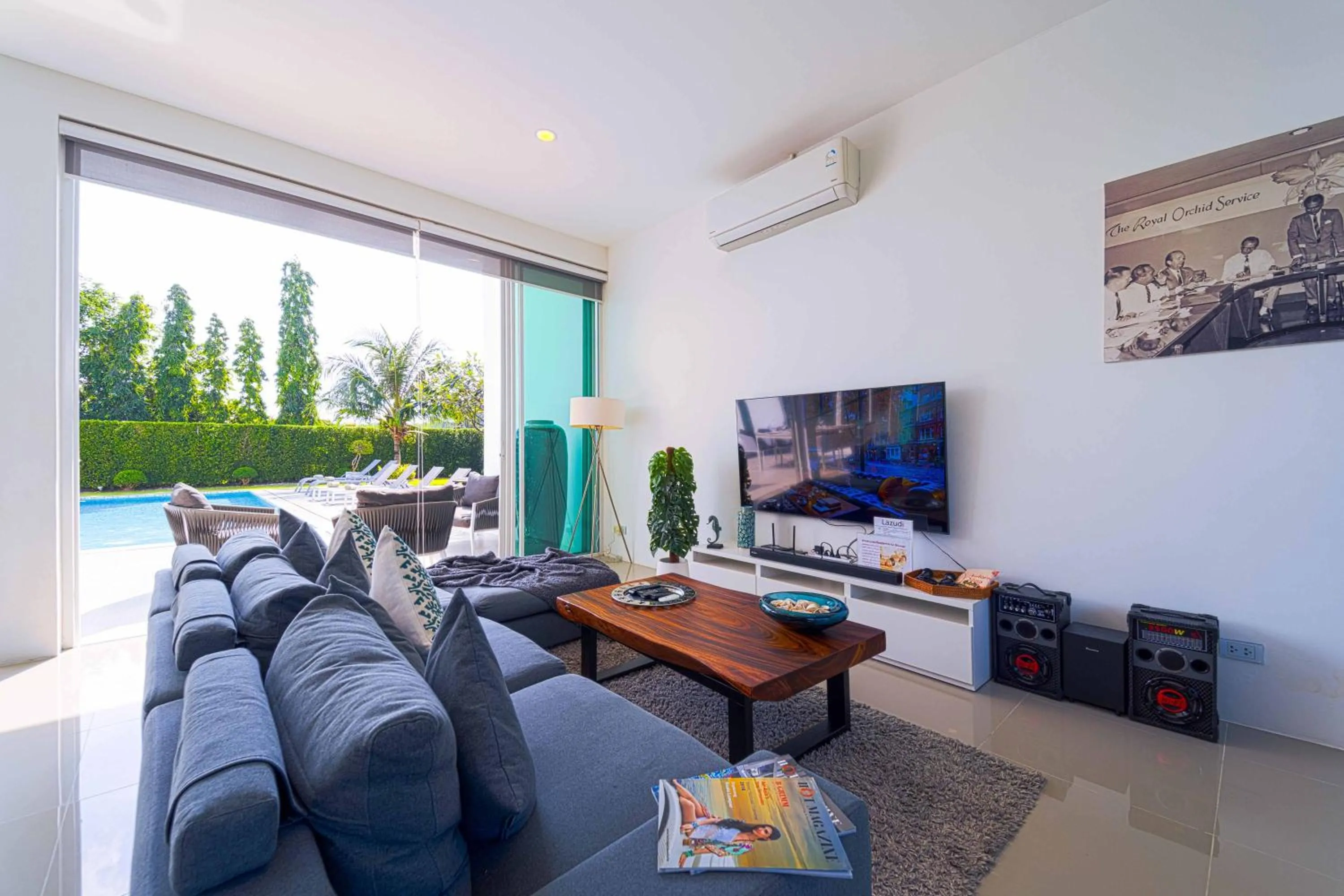 Living room in Harmony Villa 5 Bedroom Modern Pool Villa - KH-A7