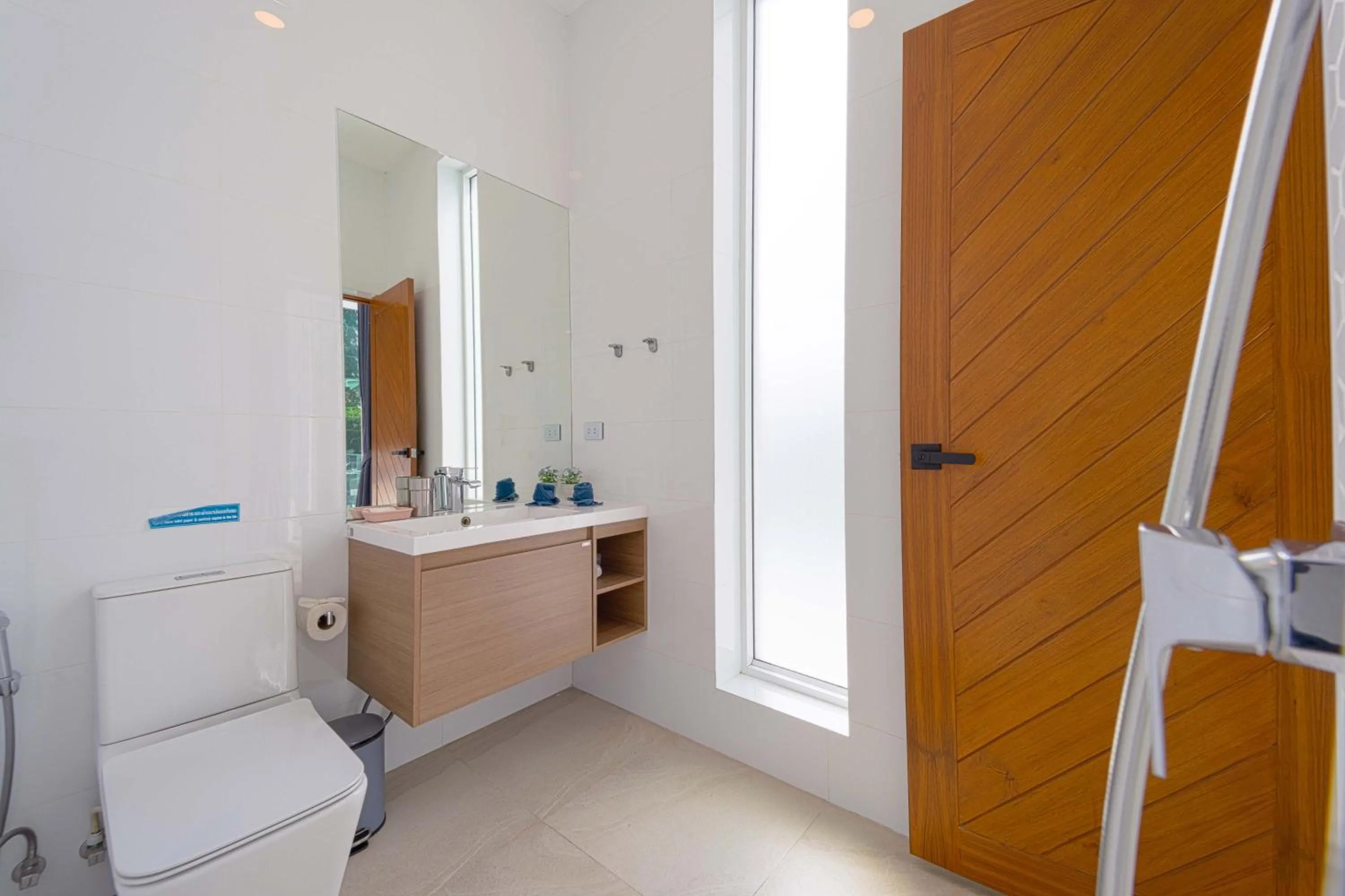 Bathroom in Harmony Villa 5 Bedroom Modern Pool Villa - KH-A7