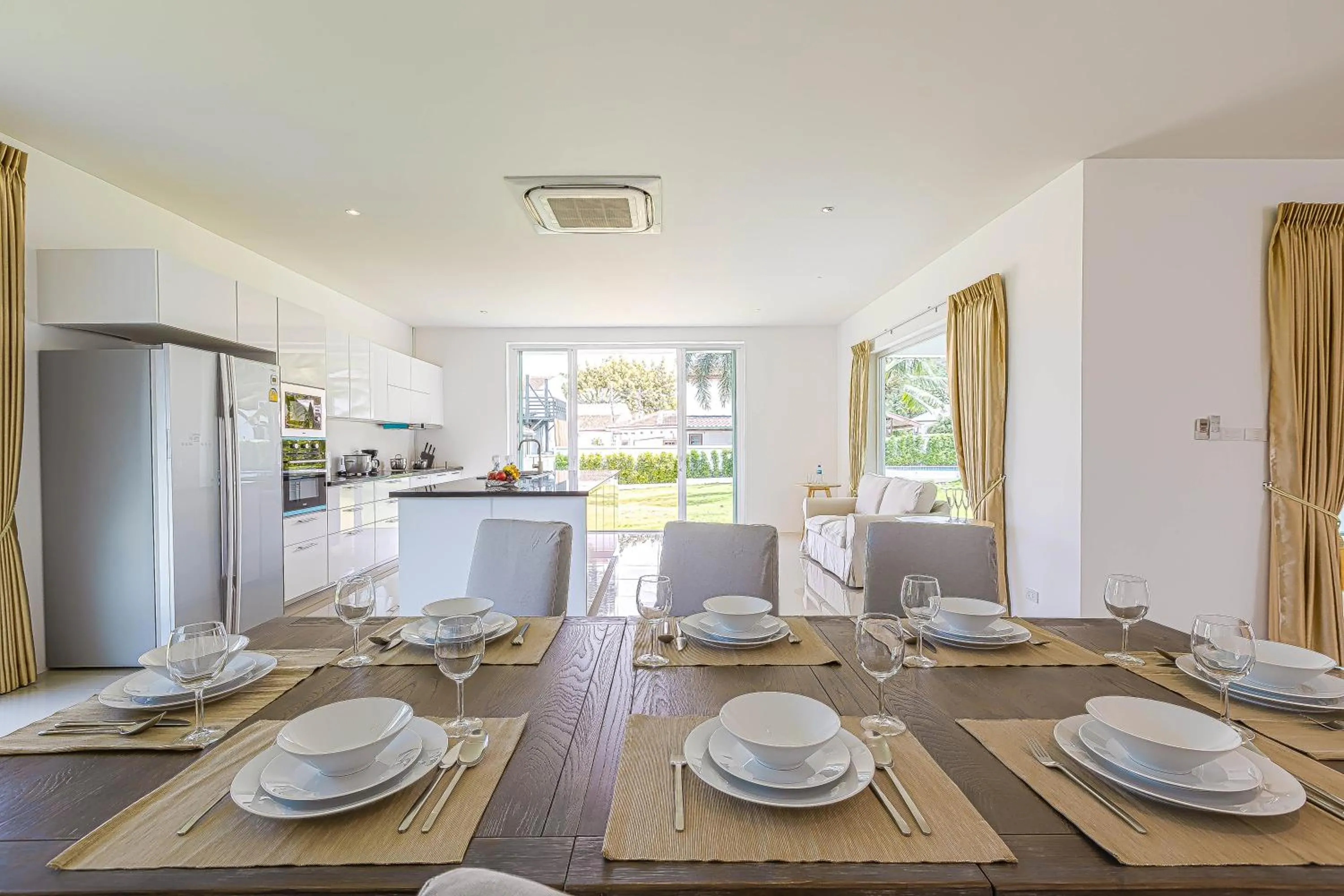 Amazing Private 6 Bedroom Pool Villa ED60