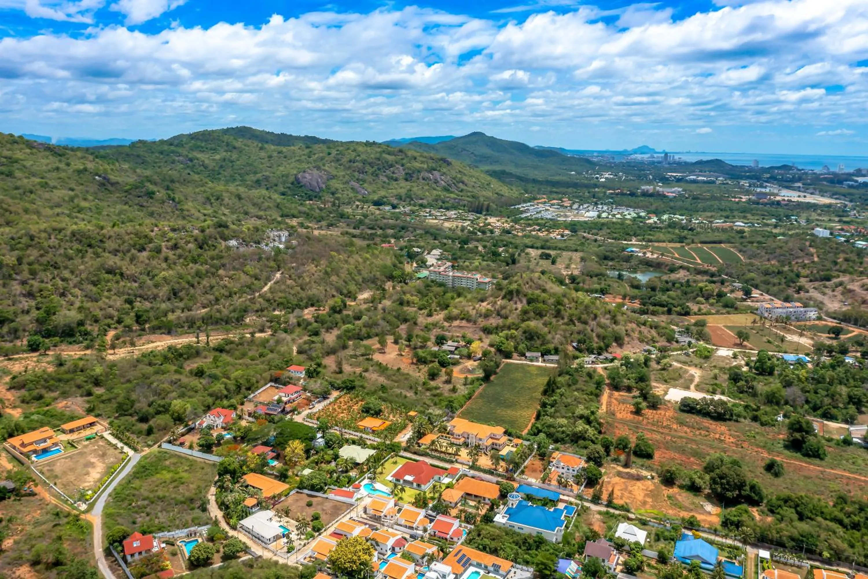 Amazing Private 6 Bedroom Pool Villa ED60