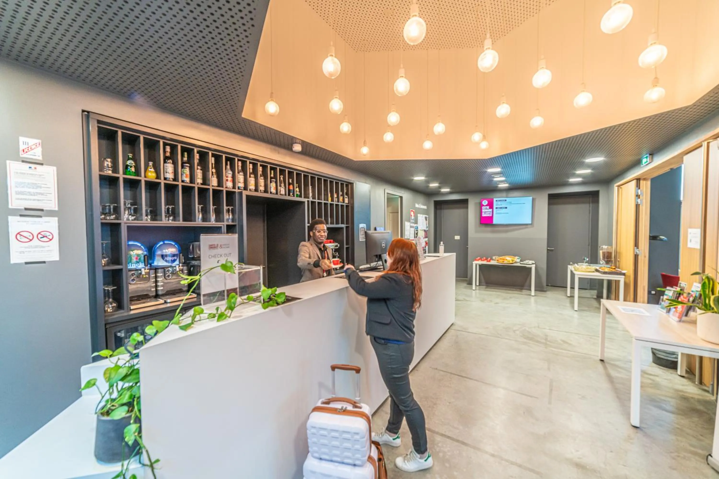 Restaurant/places to eat in Break & Home Campus Condorcet - La Maison des chercheurs Appart'Hôtel