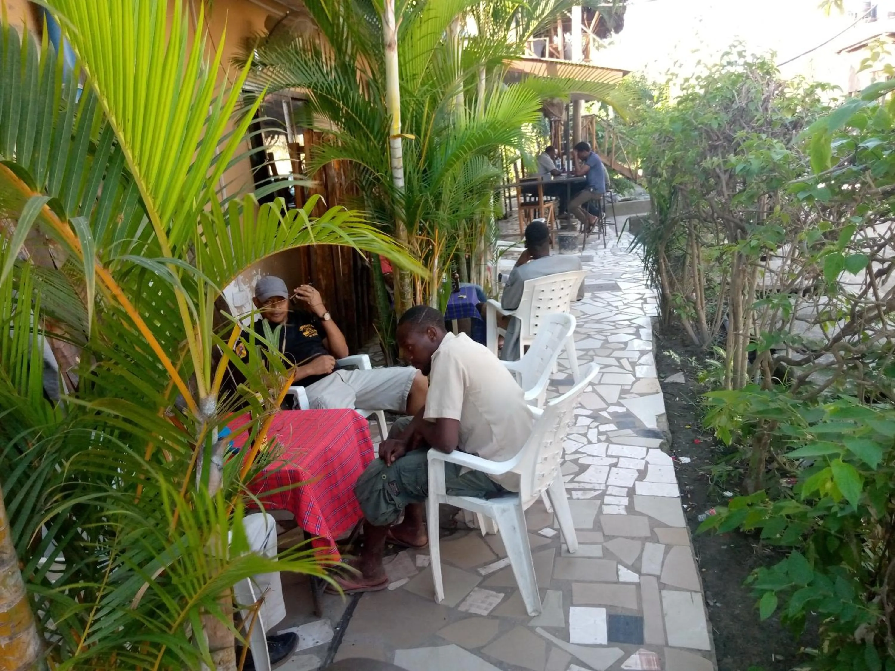 Kicec bar and guest house airport