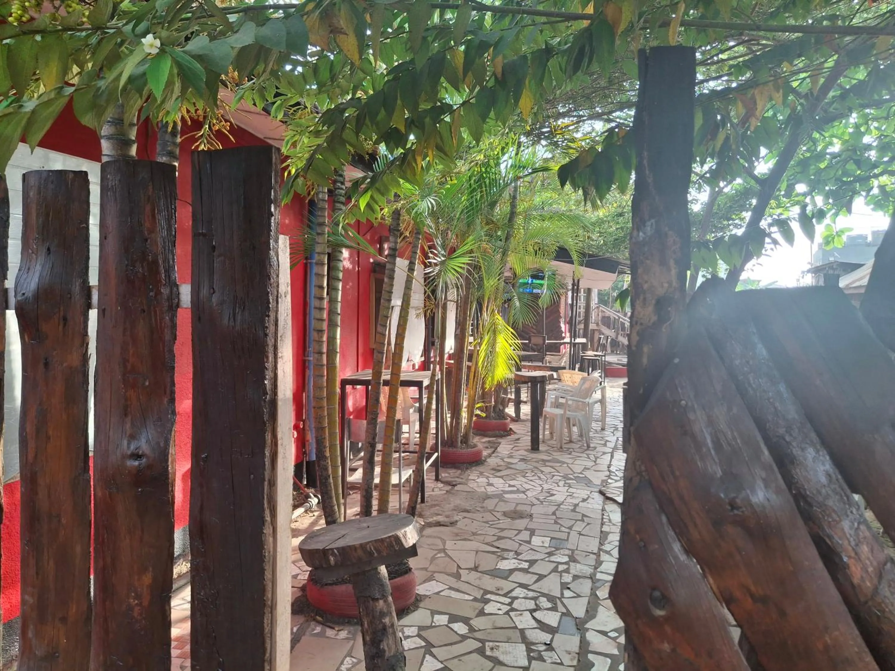 Kicec bar and guest house airport
