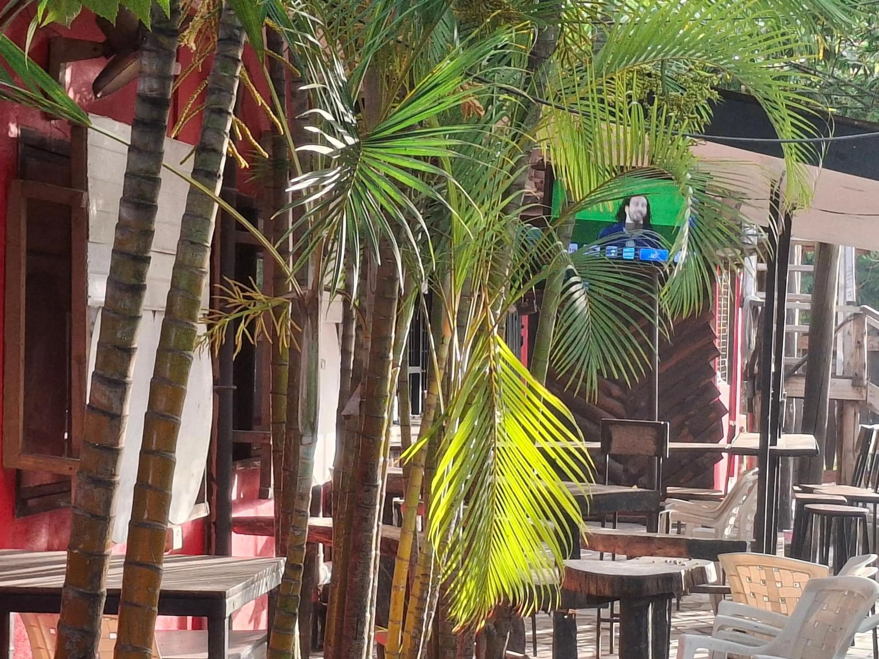 Kicec bar and guest house airport