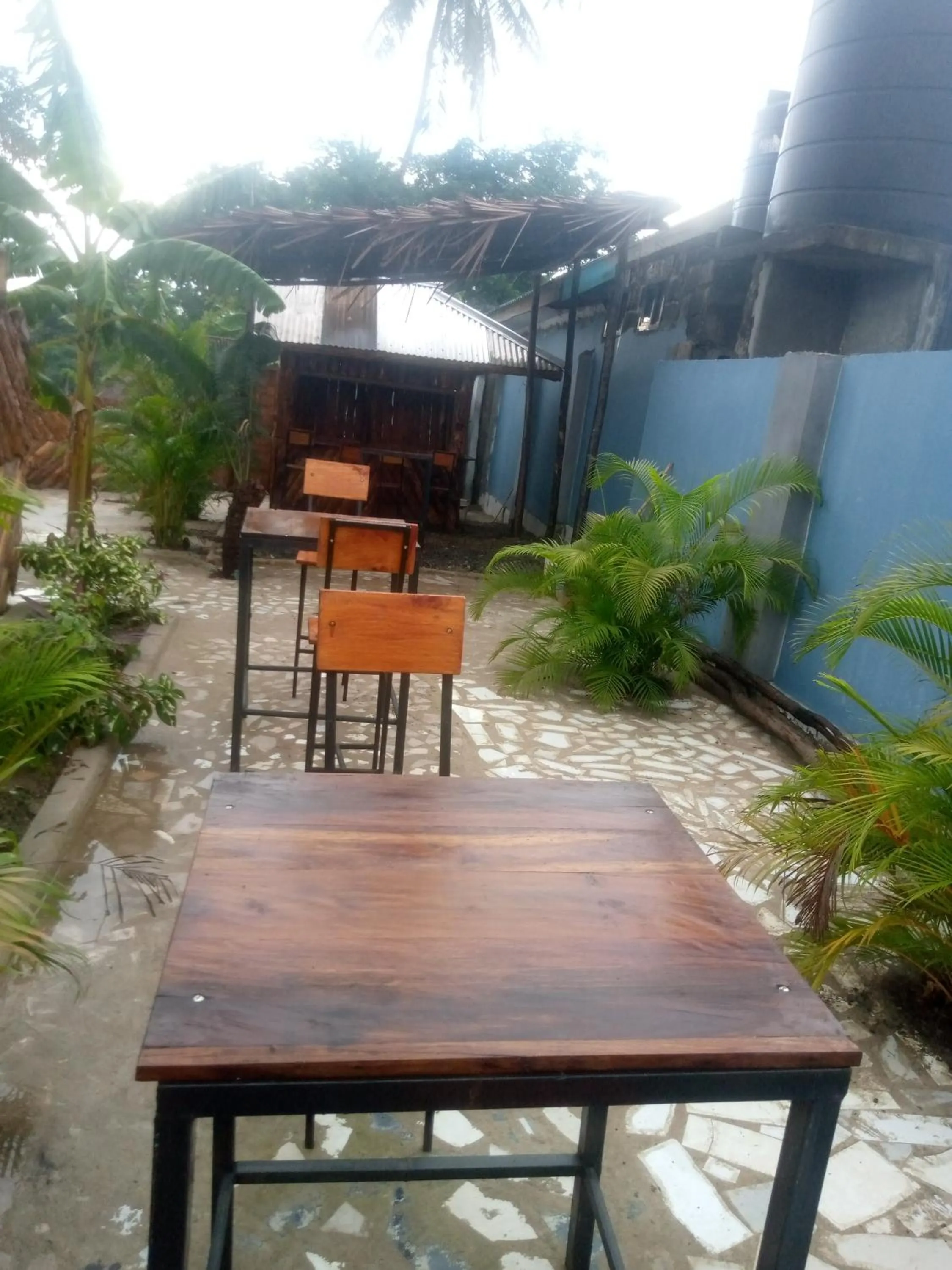 Kicec bar and guest house airport