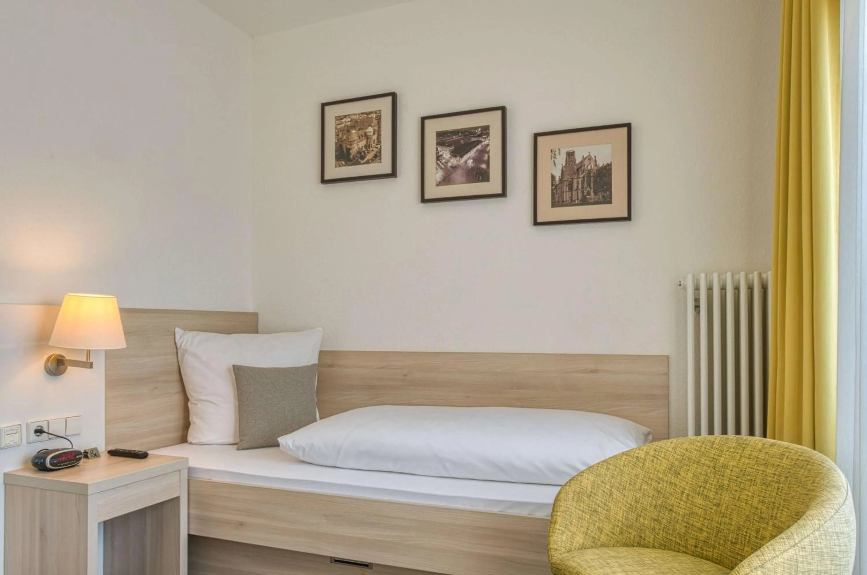 Photo of the whole room, Bed in Sautter Hotel Stuttgart City