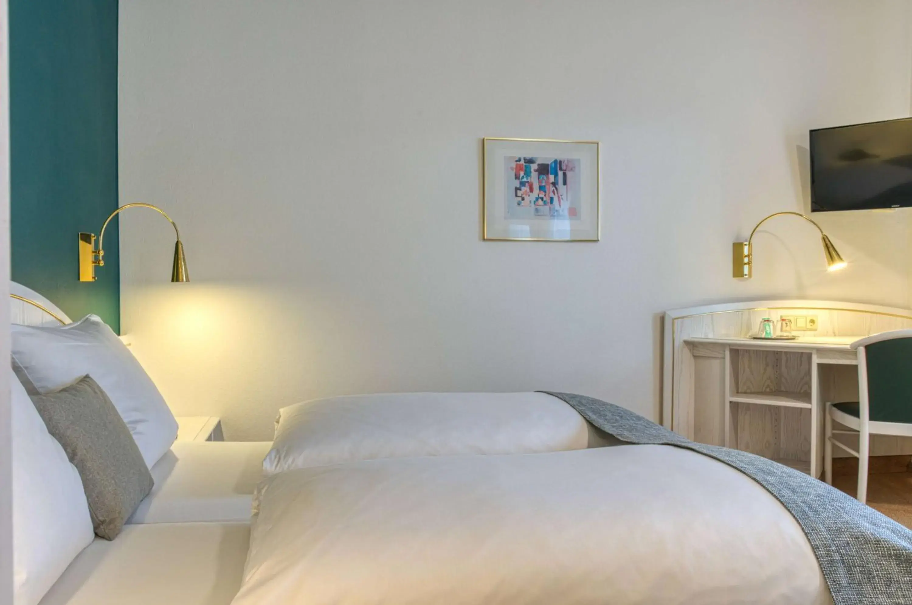 Photo of the whole room, Bed in Sautter Hotel Stuttgart City Photo of the whole room, Bed in Sautter Hotel Stuttgart City