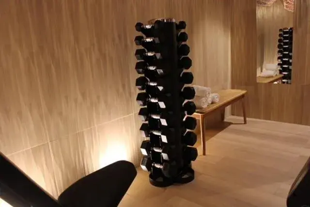 Fitness centre/facilities in Hôtel Amoi Paris Fitness centre/facilities in Hôtel Amoi Paris