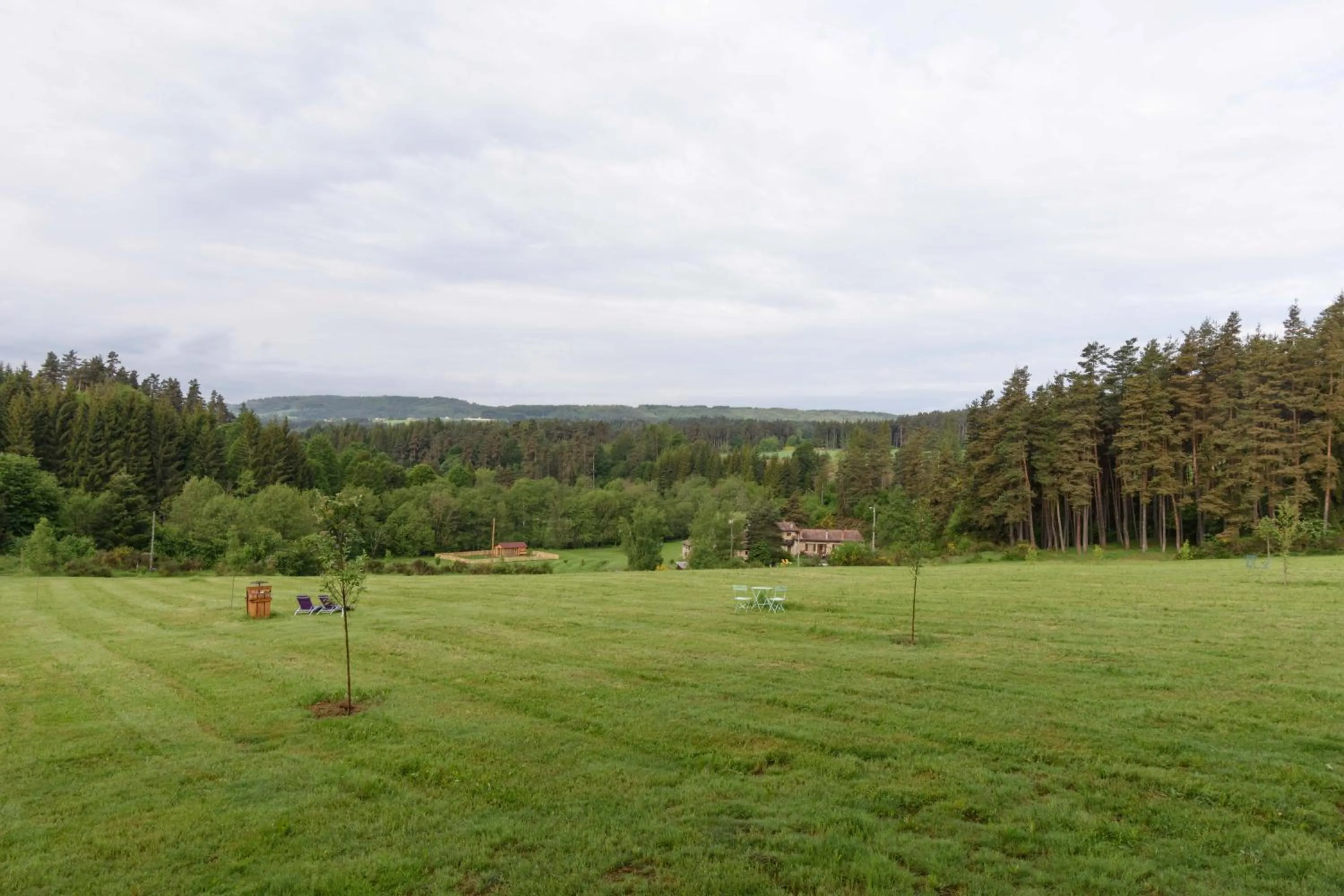 Garden in Moulin des Comtes - Chambre les Rochers