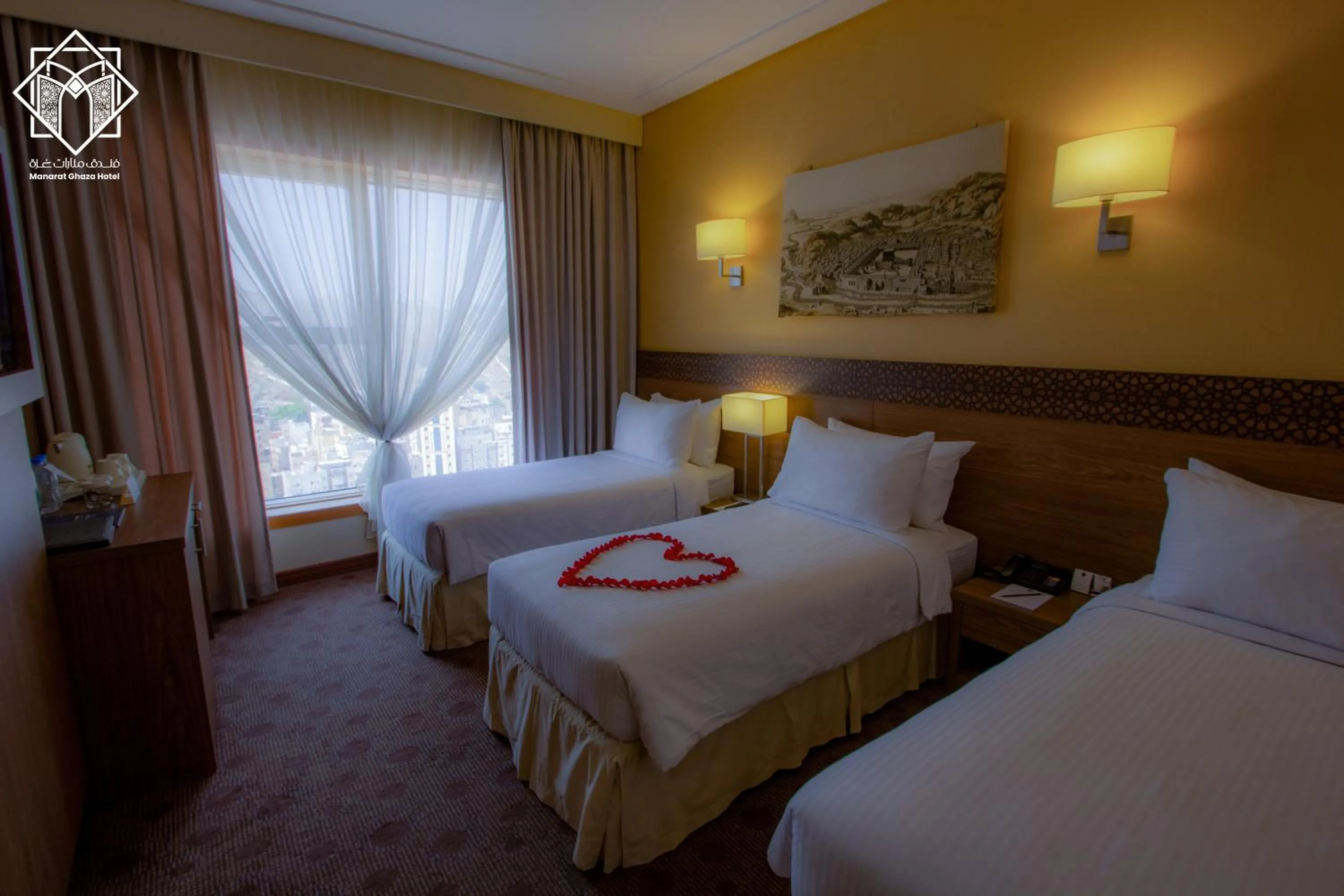 Bedroom, Bed in Manarat Gaza Hotel - Al Haram Tower