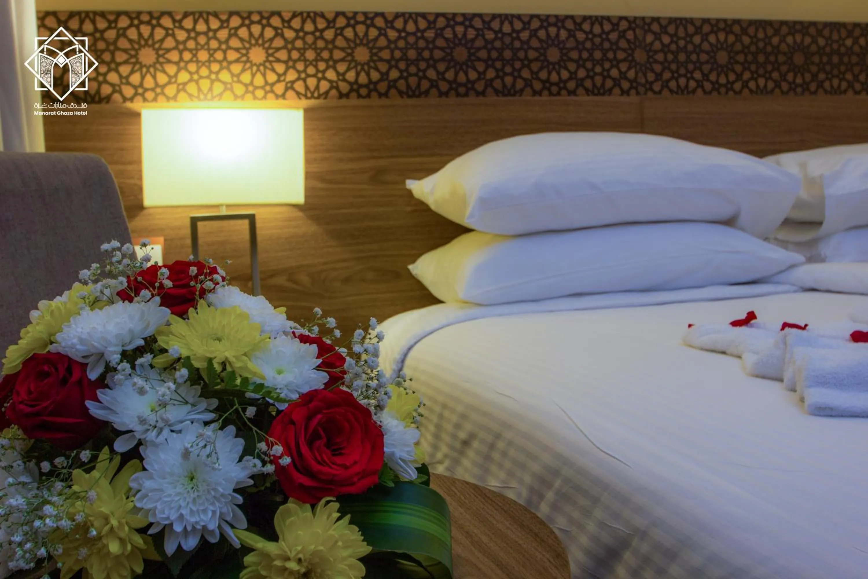 Bedroom, Bed in Manarat Gaza Hotel - Al Haram Tower