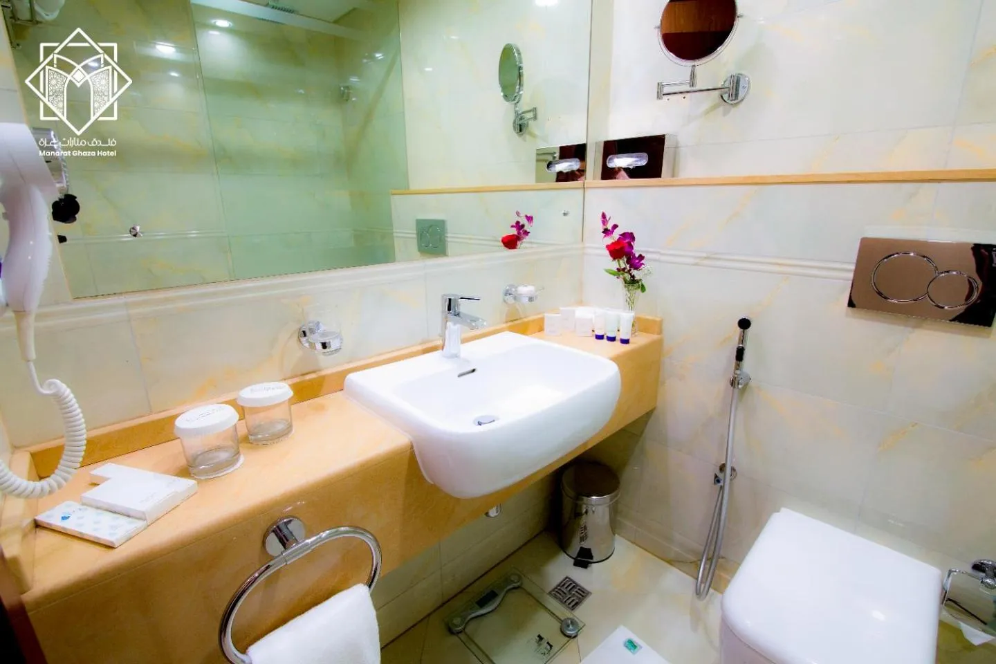 Toilet in Manarat Gaza Hotel - Al Haram Tower