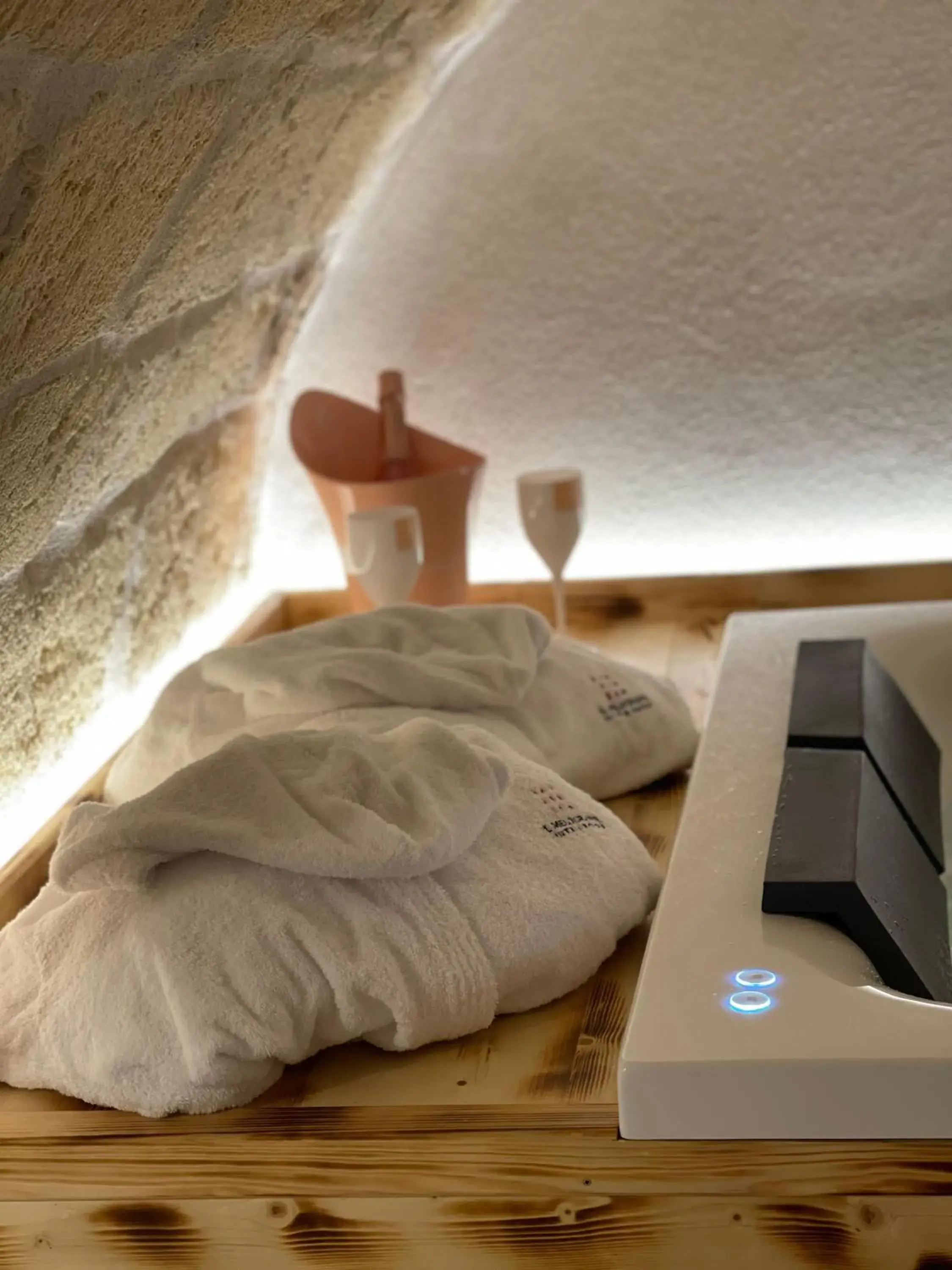 Double Room with Spa Bath - single occupancy in Il Melograno - Suite Deluxe Double Room with Spa Bath - single occupancy in Il Melograno - Suite Deluxe