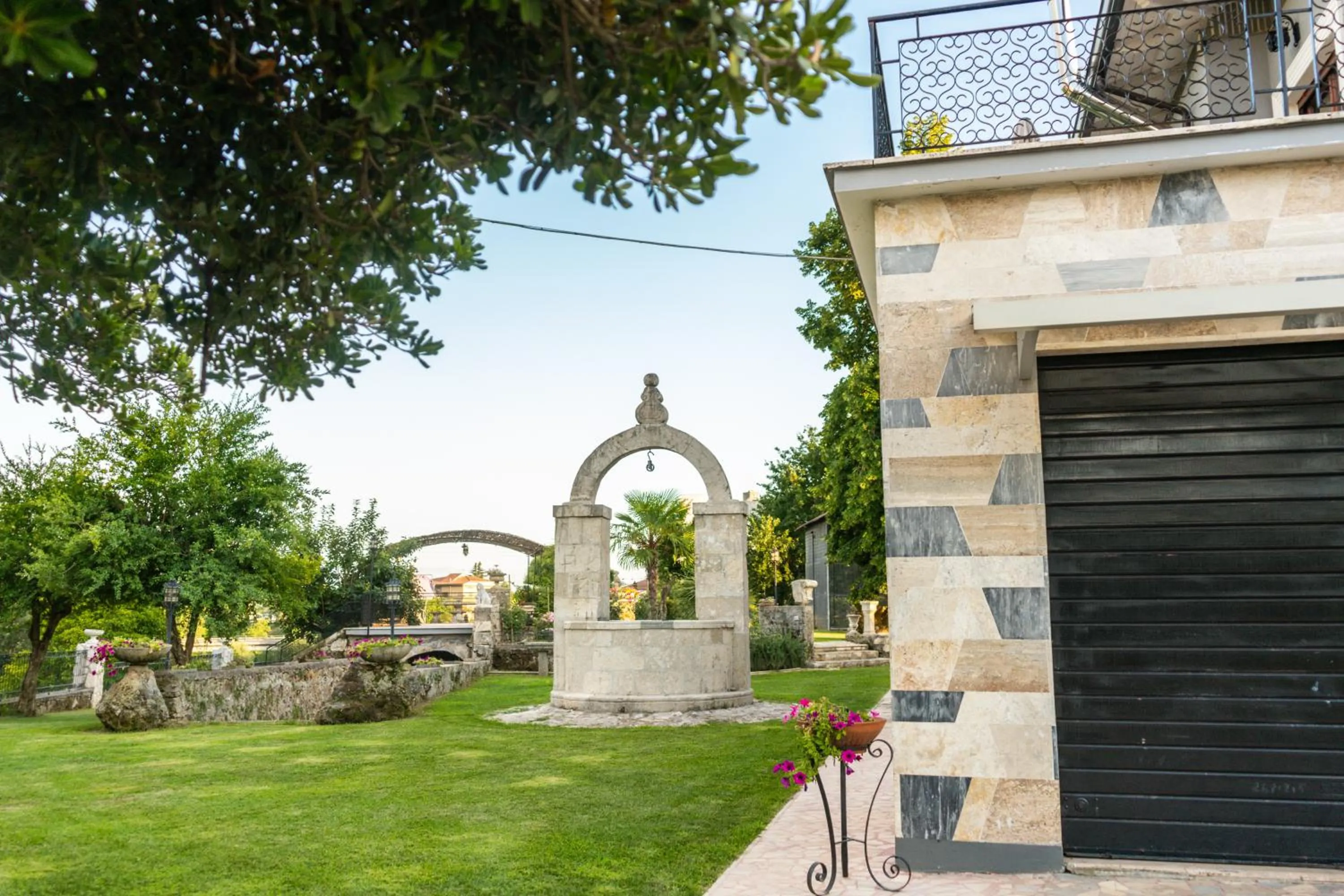 Garden view in B&B L'EDEN