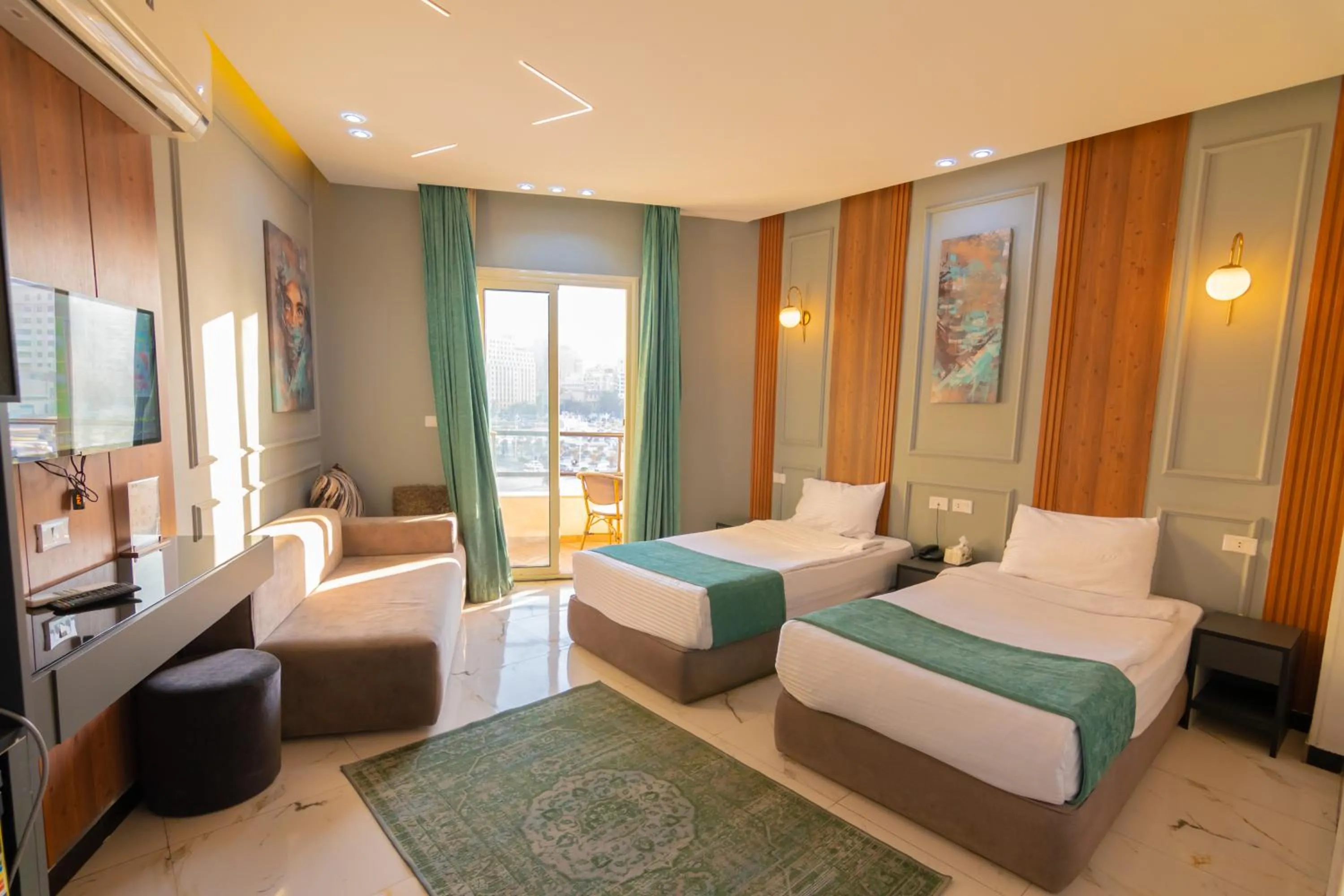 View (from property/room), Bed in Museum Plaza