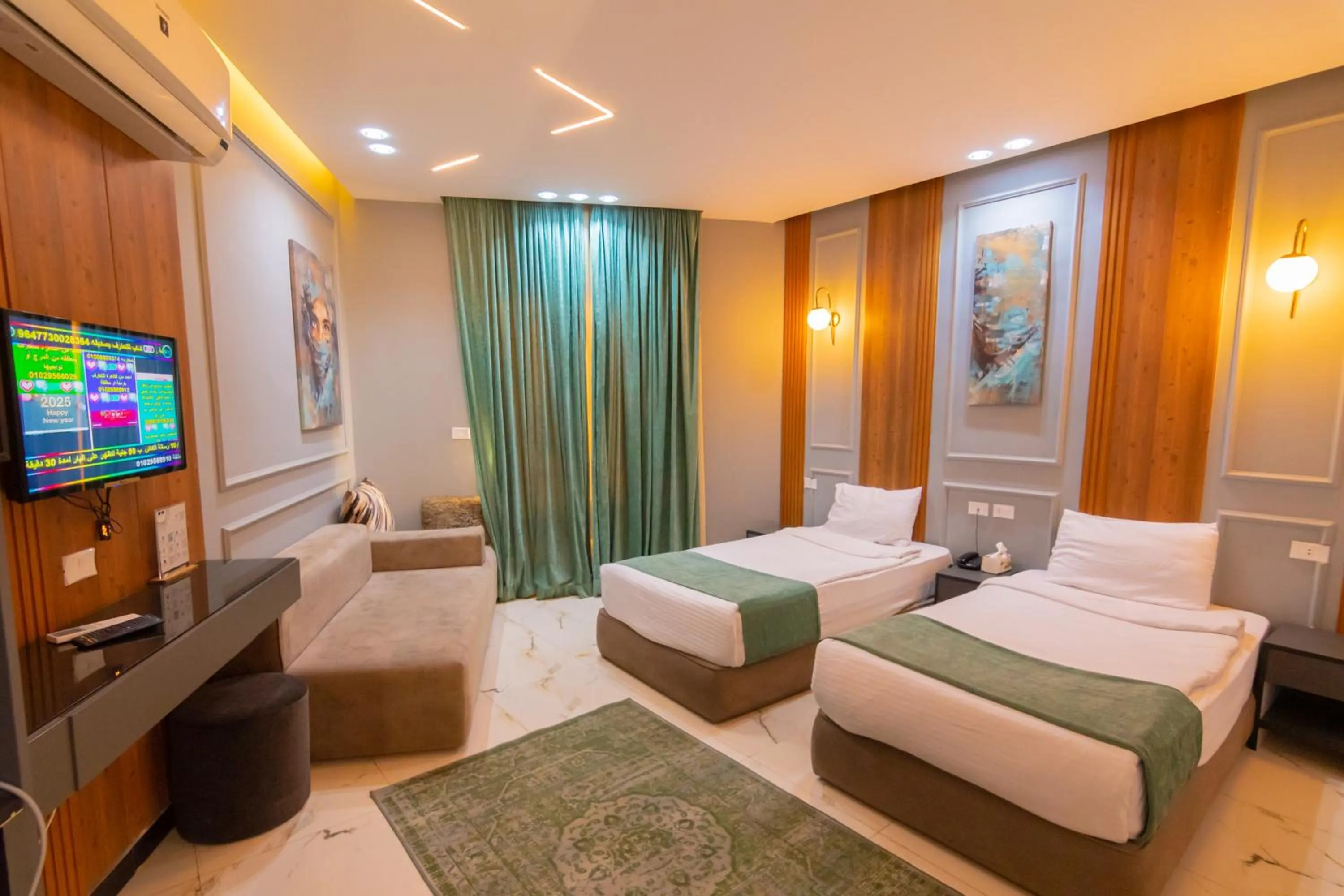 Bedroom, Bed in Museum Plaza