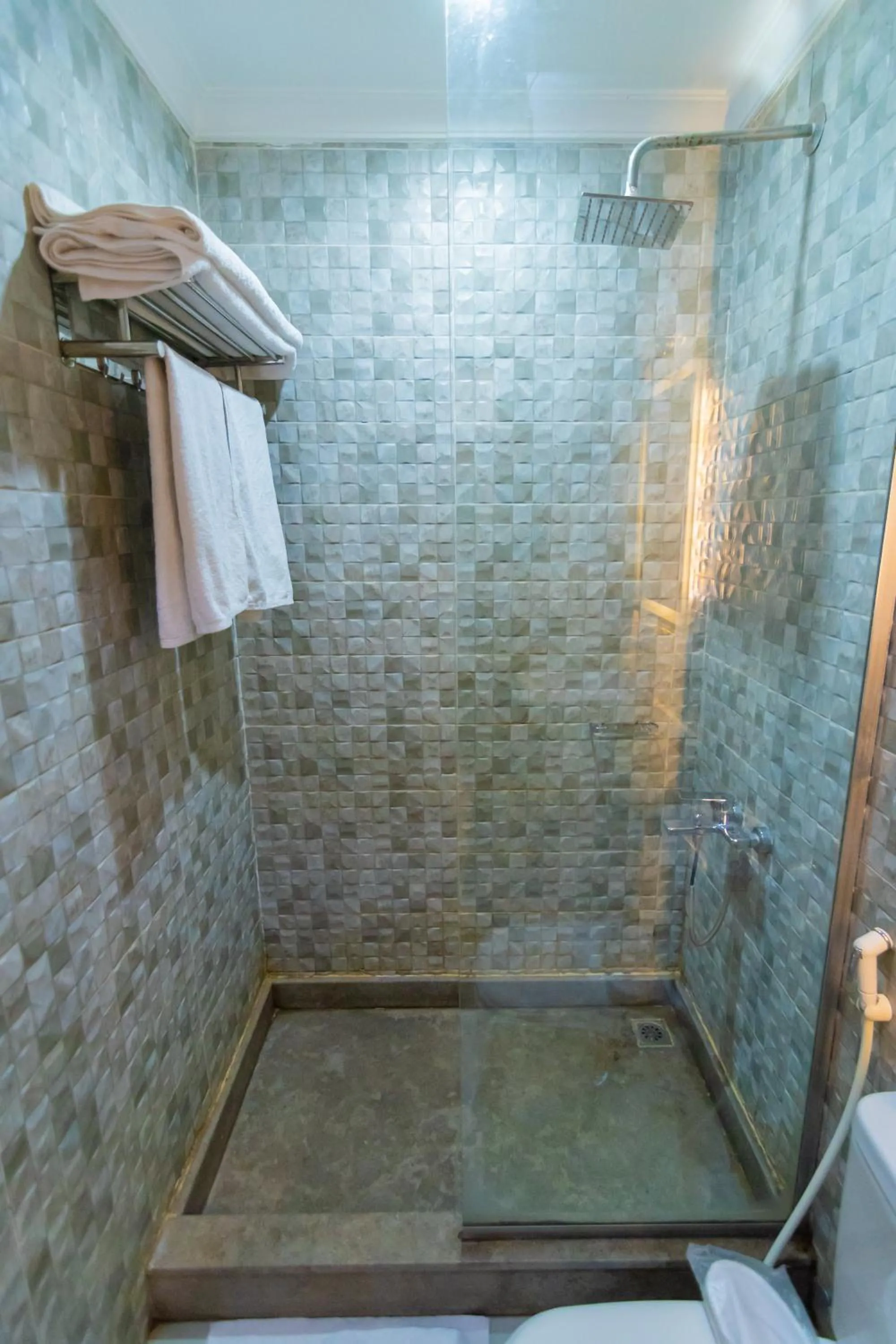 Bathroom in Museum Plaza