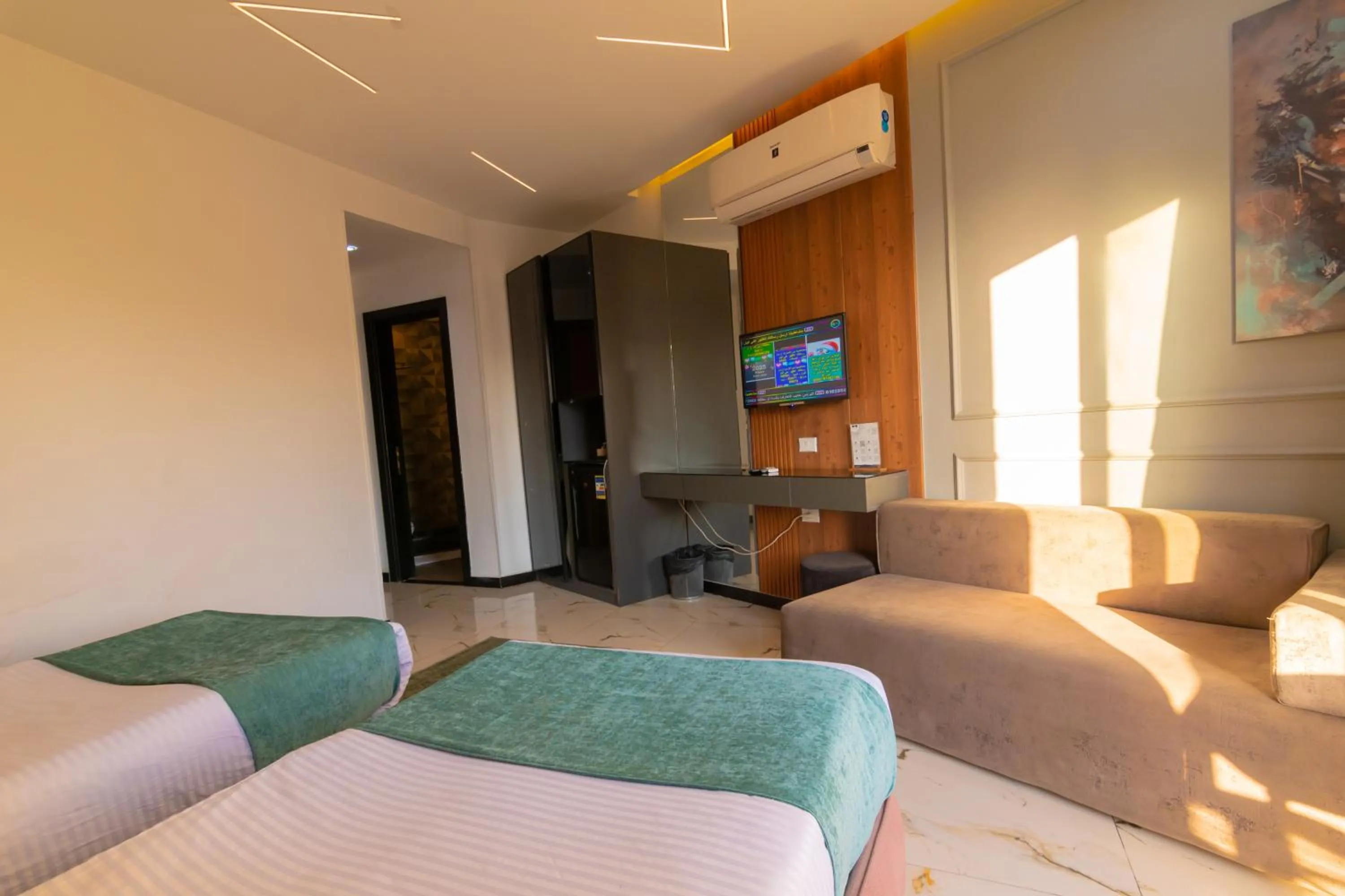 Bedroom, Bed in Museum Plaza