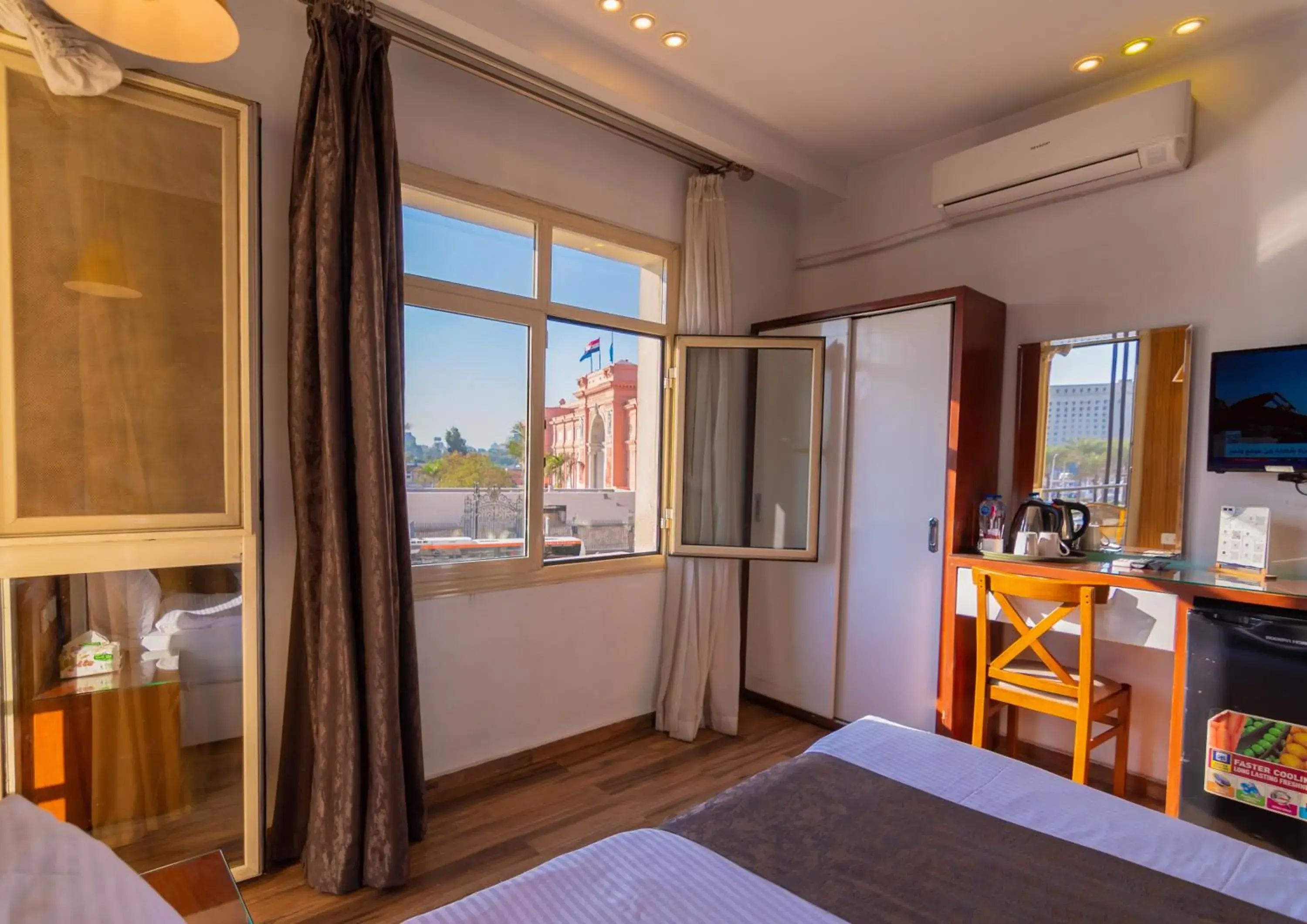 Bedroom, Bed in Museum Plaza Bedroom, Bed in Museum Plaza