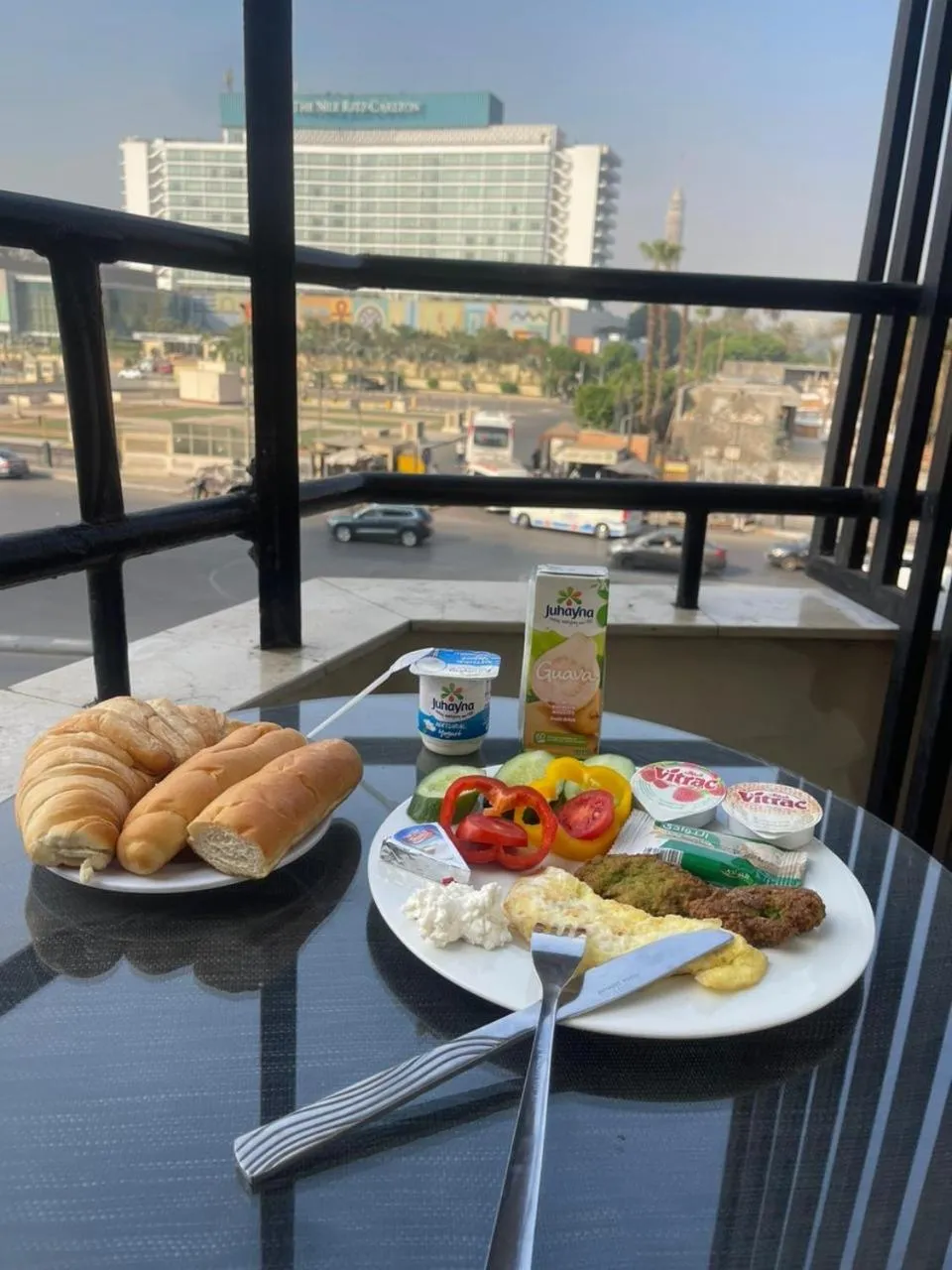 Breakfast in Museum Plaza