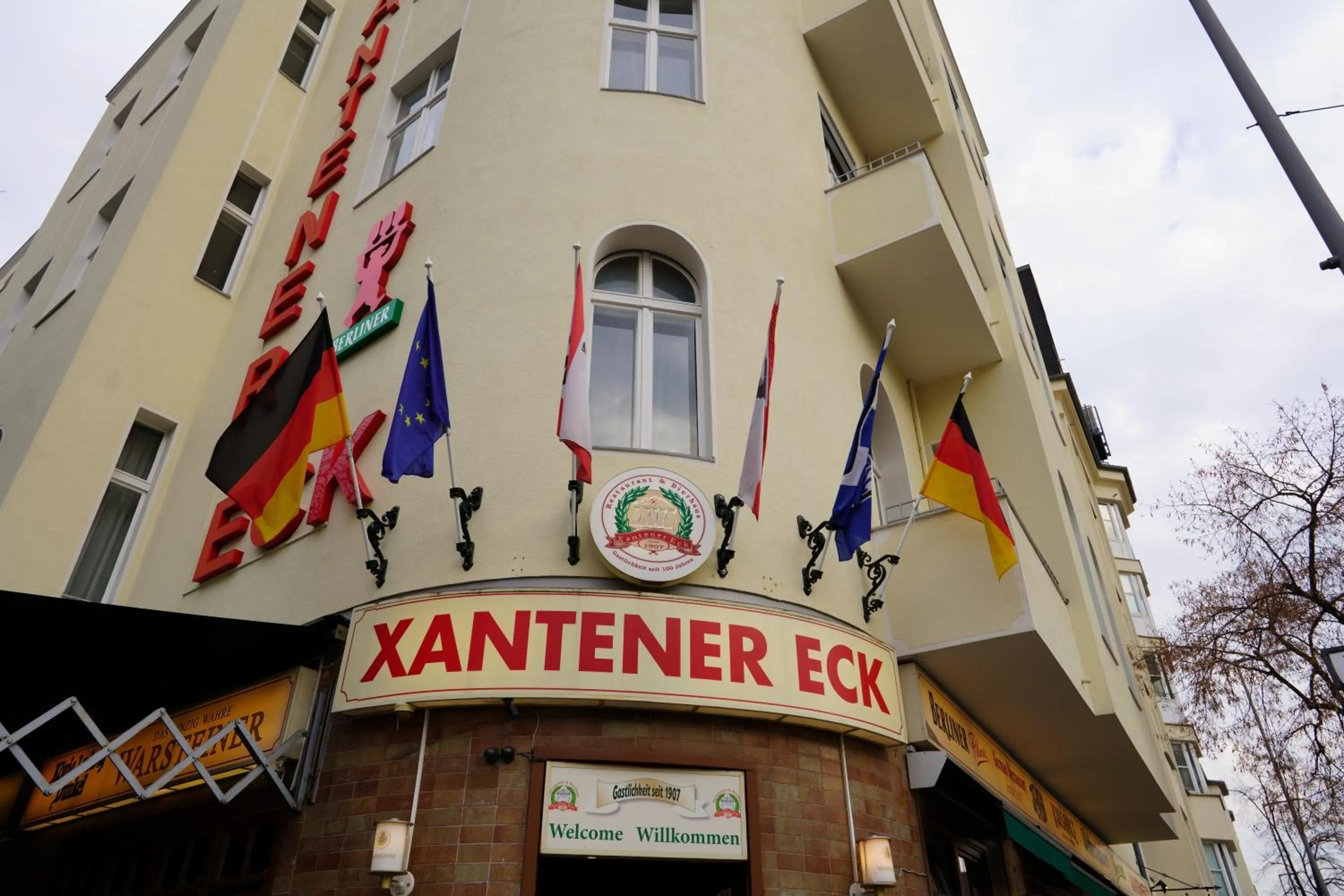 Property building in Hotel Xantener Eck