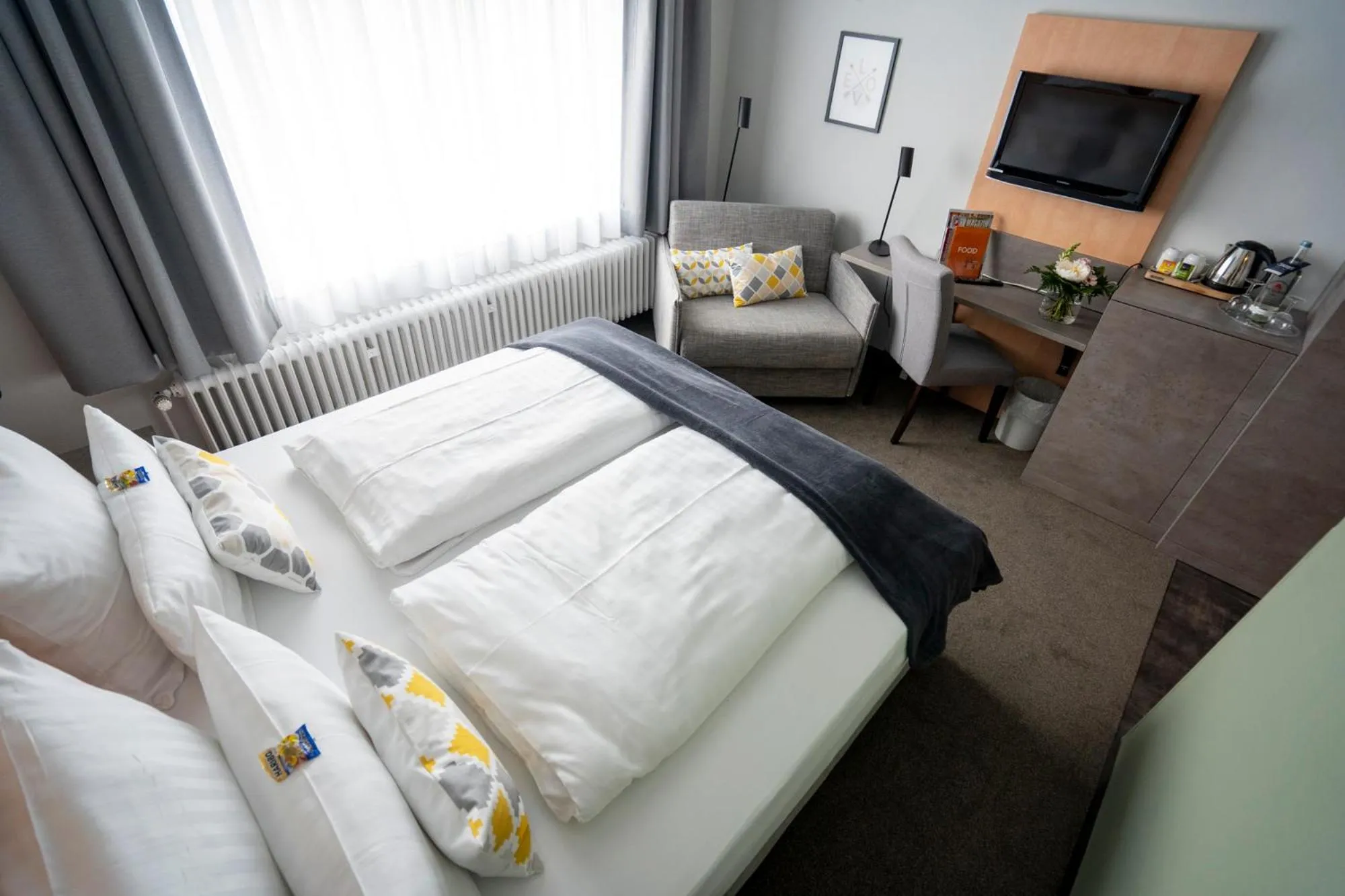 Bed in Hotel Stadt Lüdenscheid