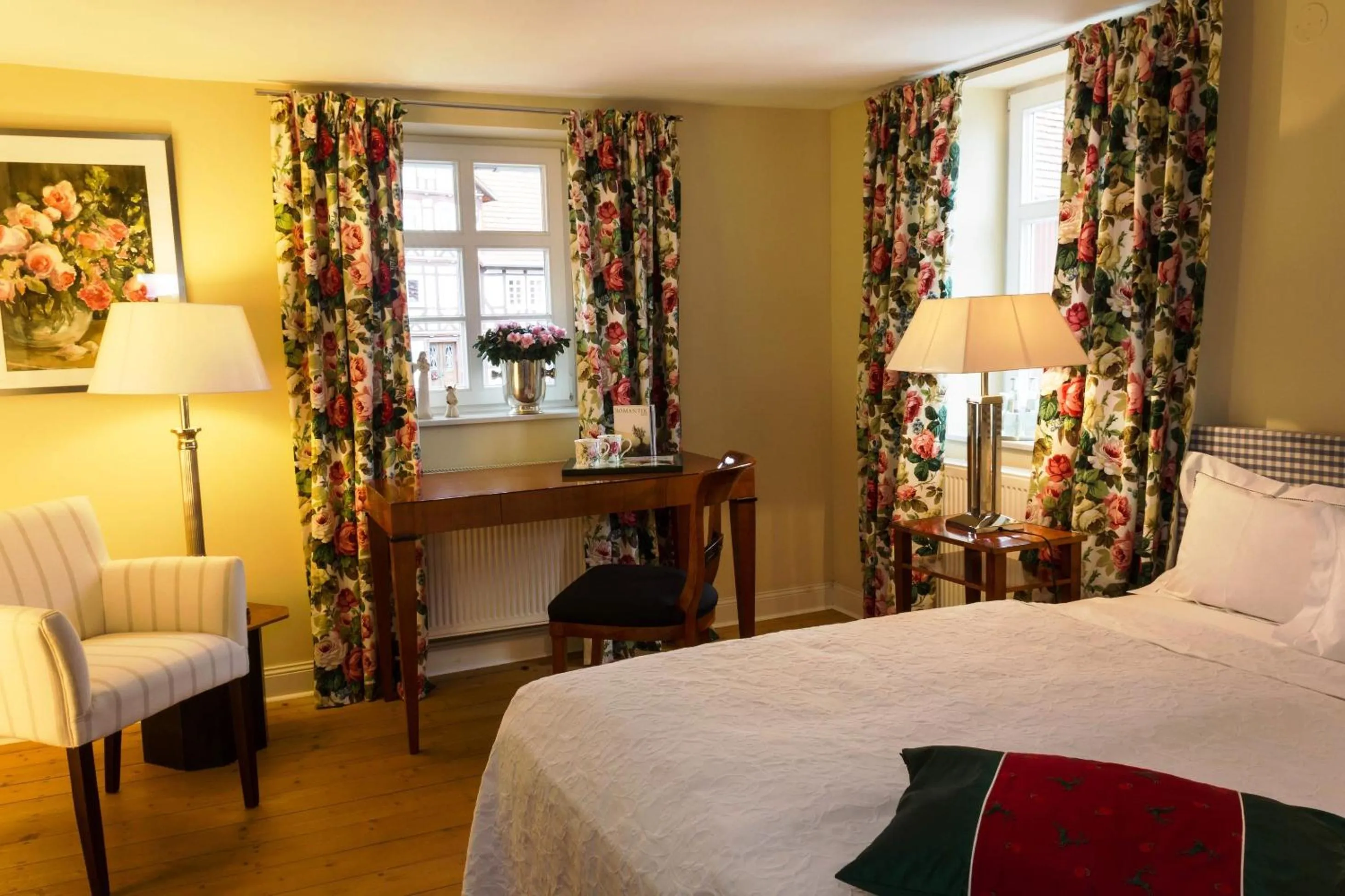 Photo of the whole room in Romantik Hotel Zum Rosenhof