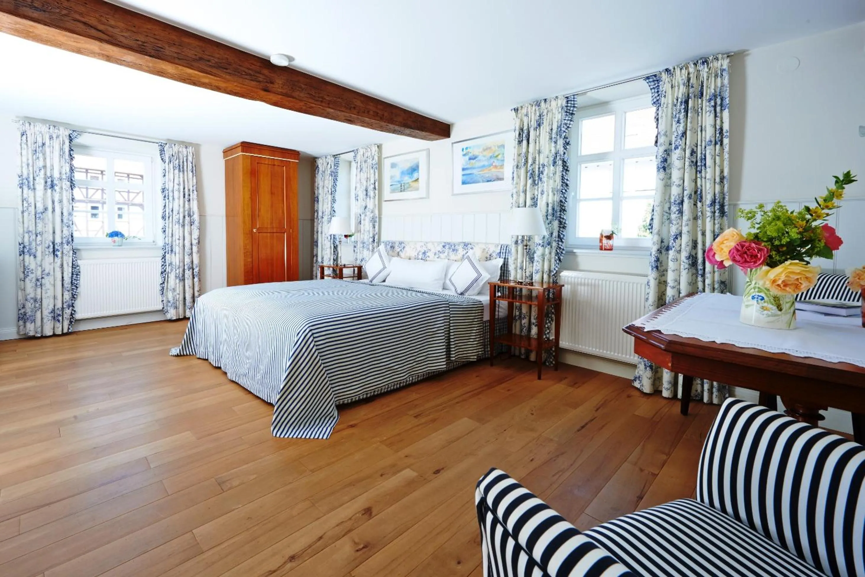 Photo of the whole room in Romantik Hotel Zum Rosenhof