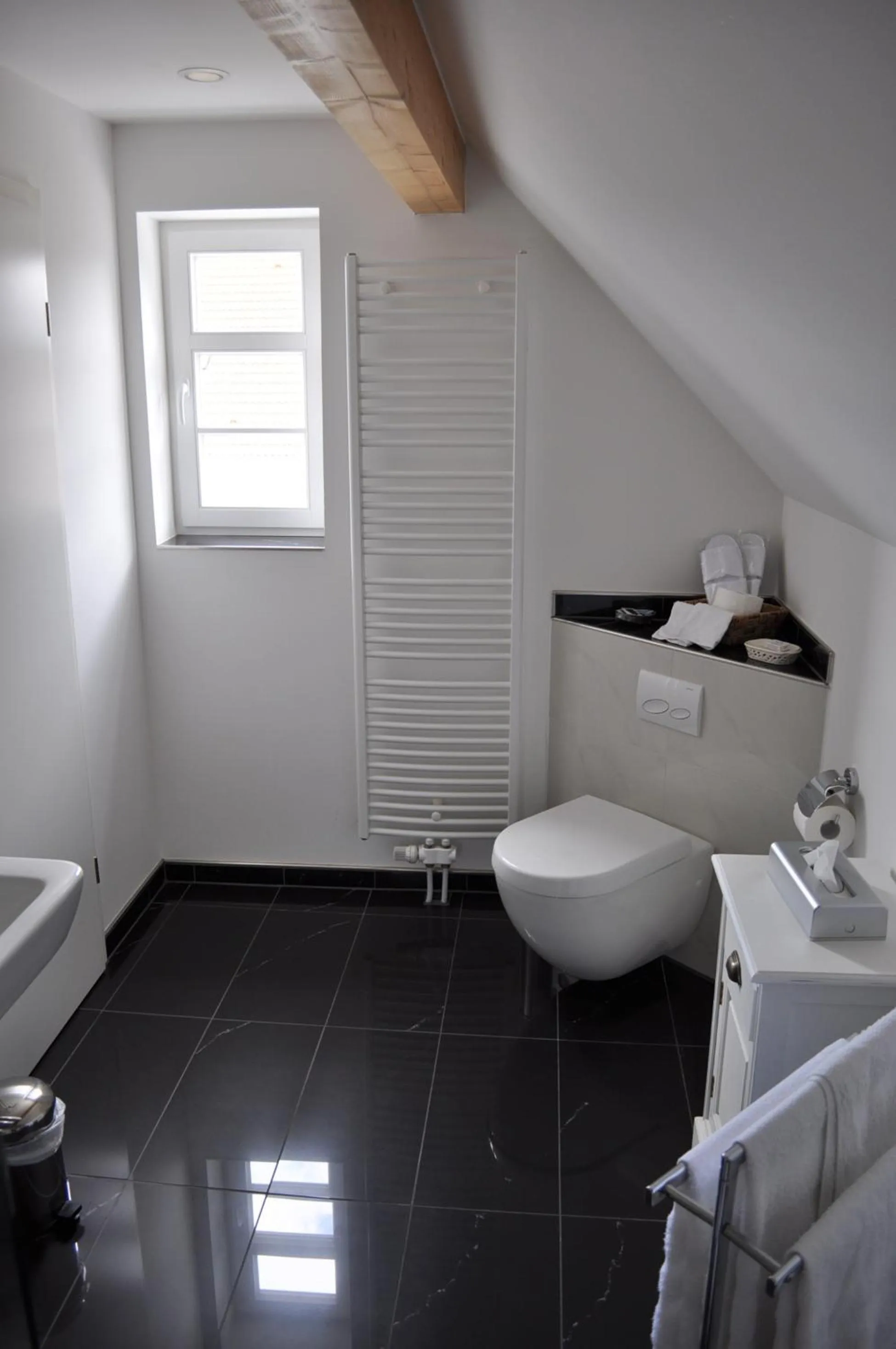 Bathroom in Romantik Hotel Zum Rosenhof