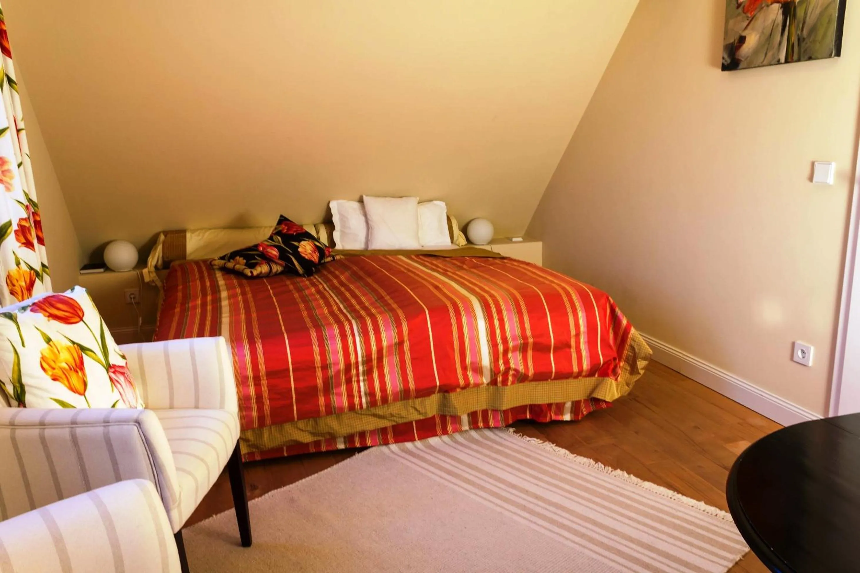 Photo of the whole room in Romantik Hotel Zum Rosenhof