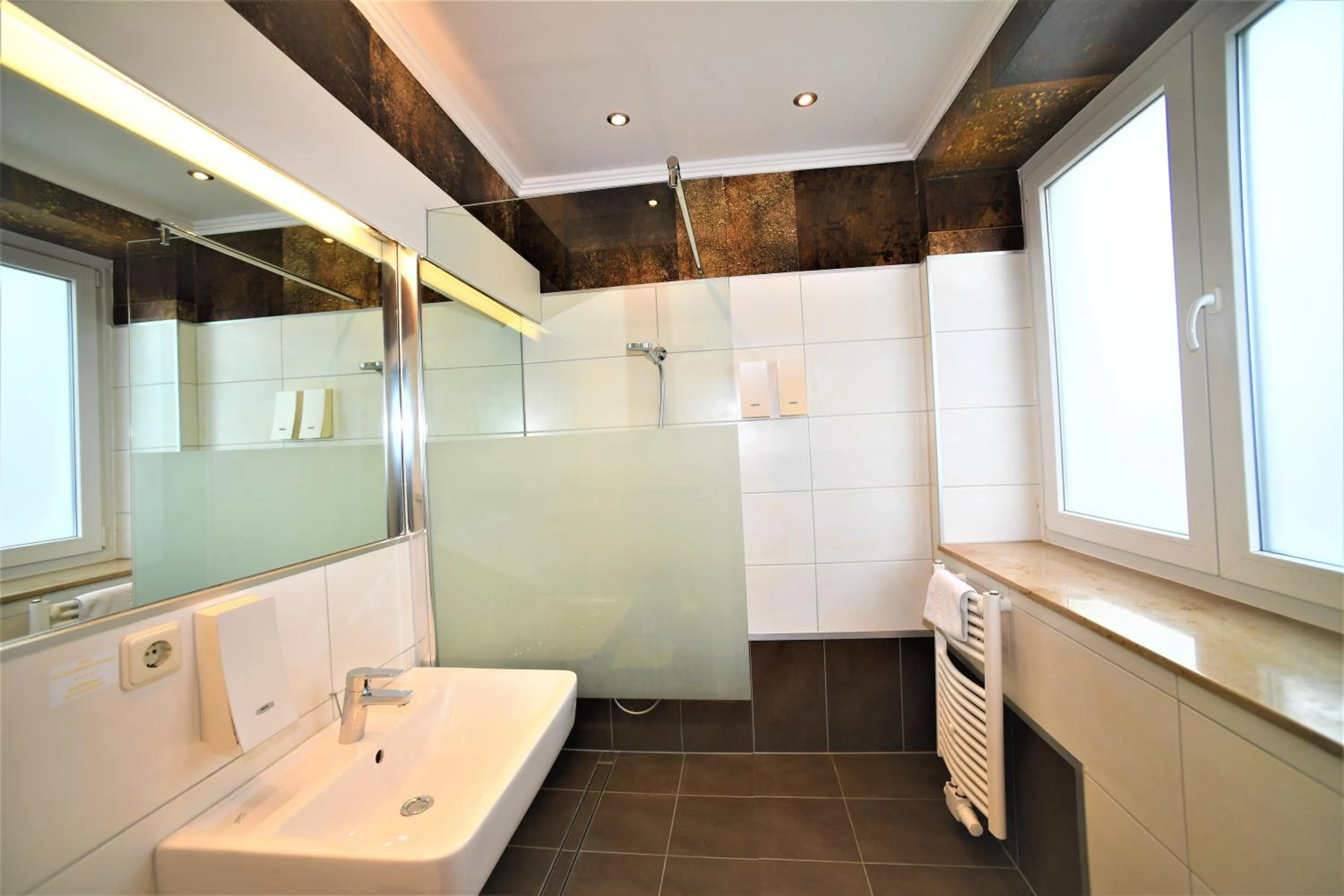 Bathroom in Ascot Hotel