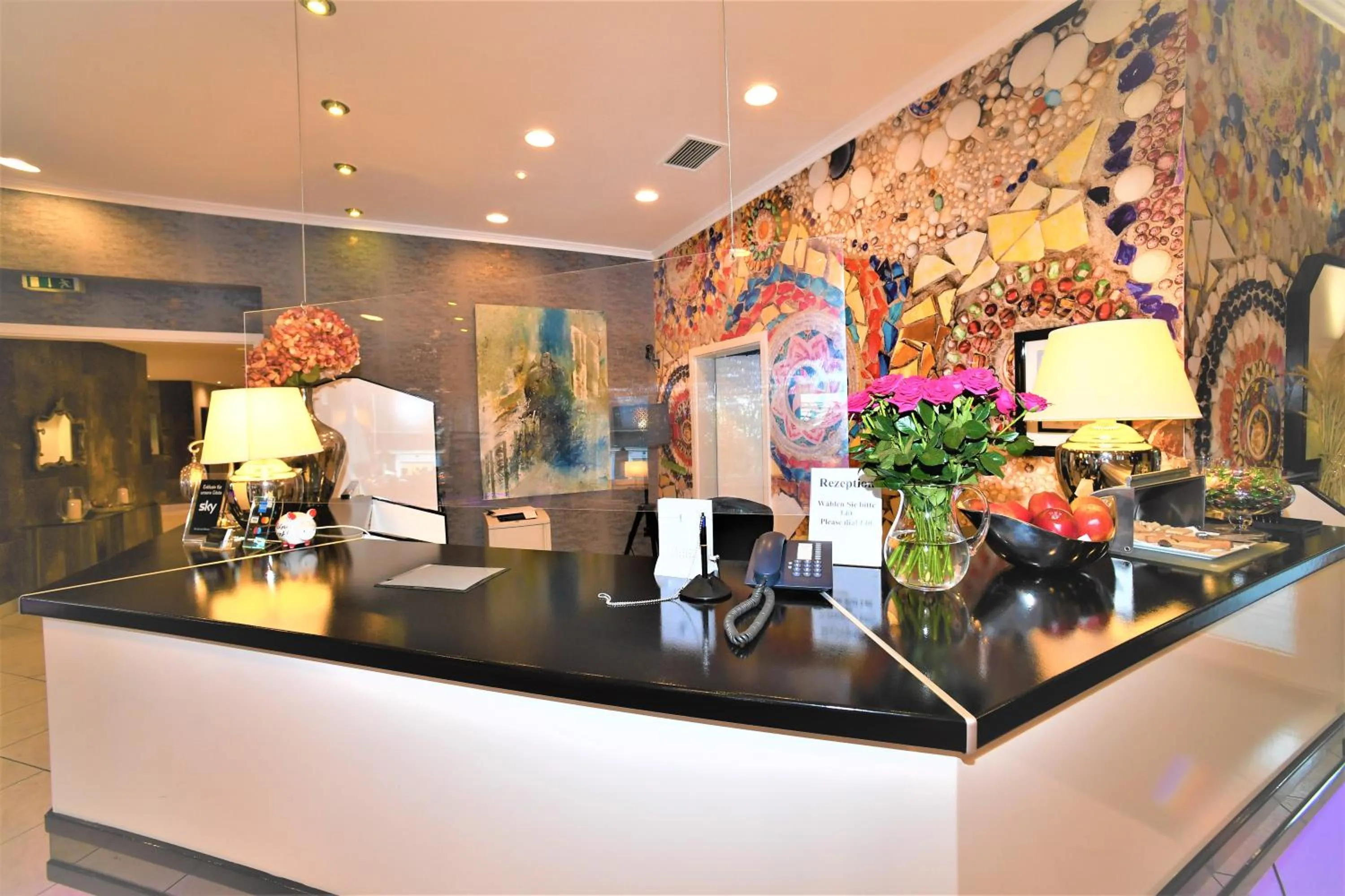 Lobby or reception in Ascot Hotel