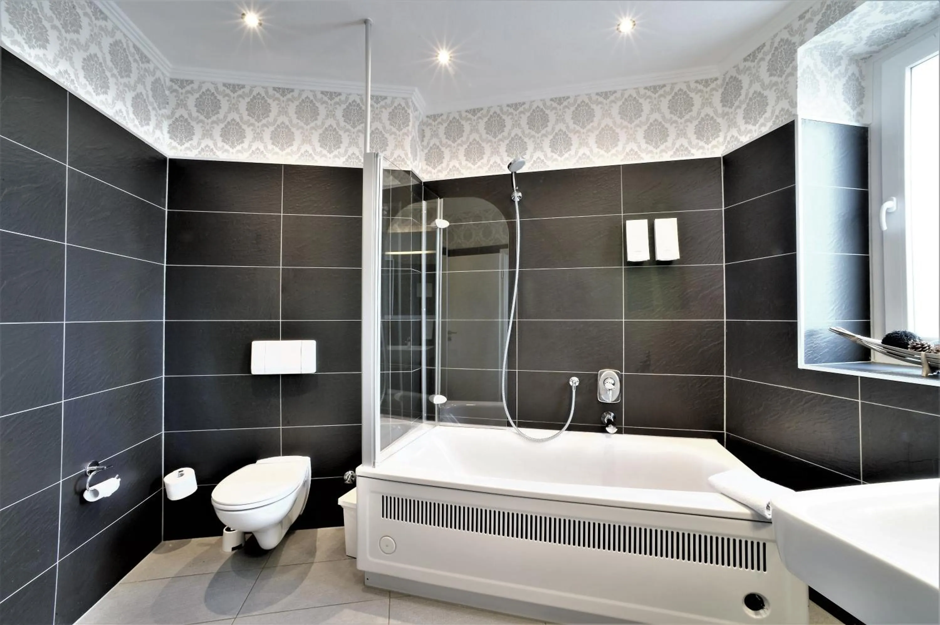 Bathroom in Ascot Hotel