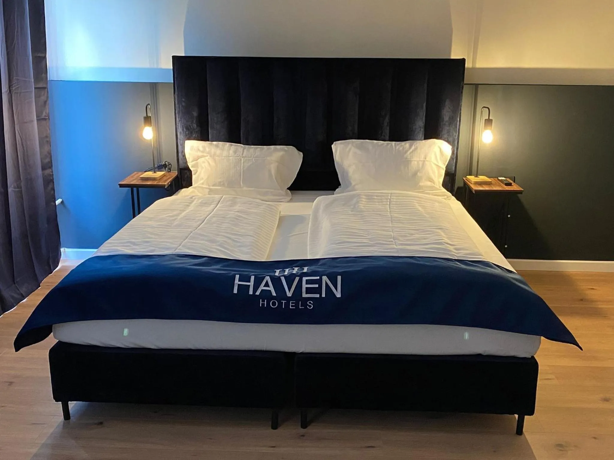 Bedroom, Bed in Haven Hotel - Wuppertal